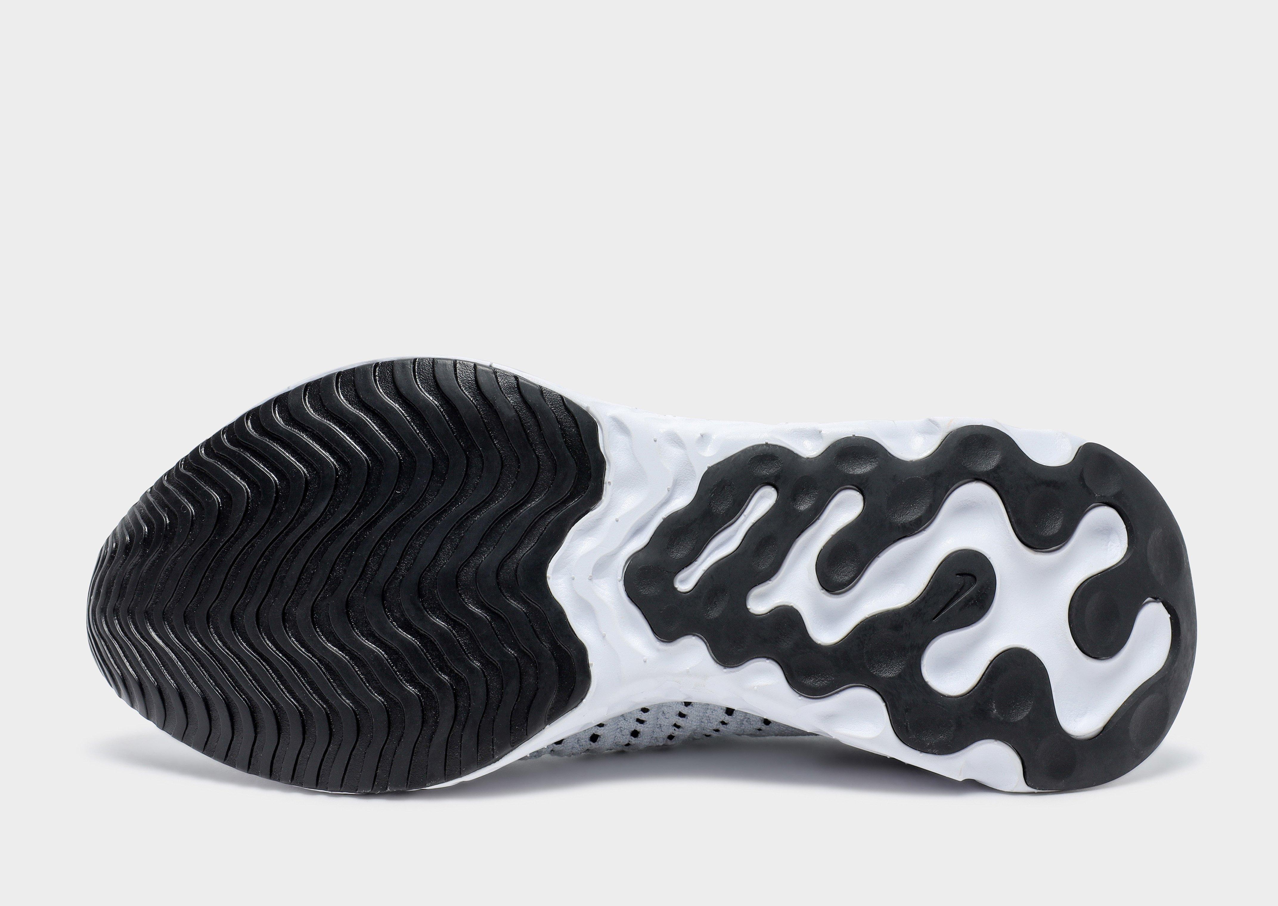 Nike React Phantom Run Flyknit 2