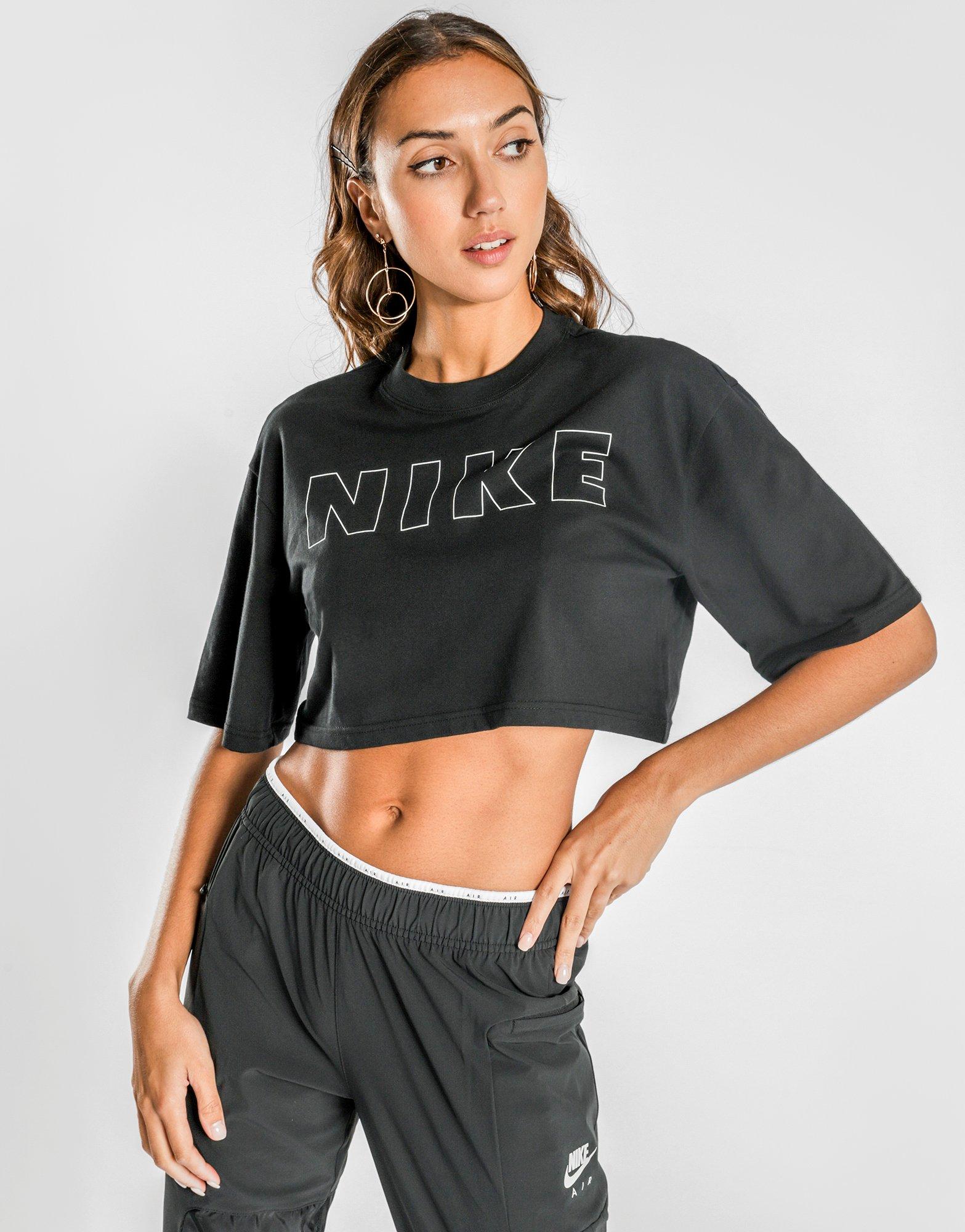 nike crop tshirt