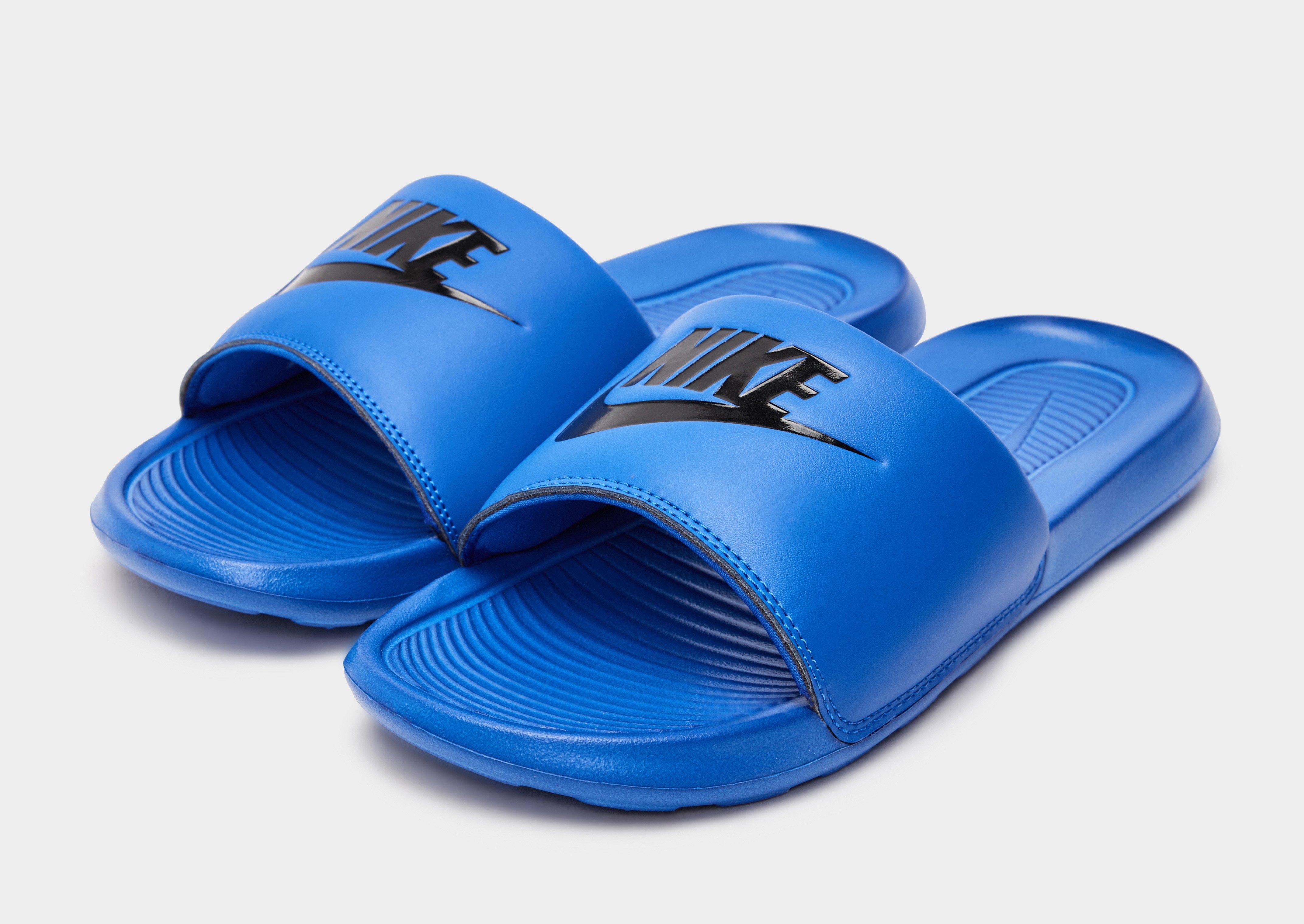 Nike Victori One Slides