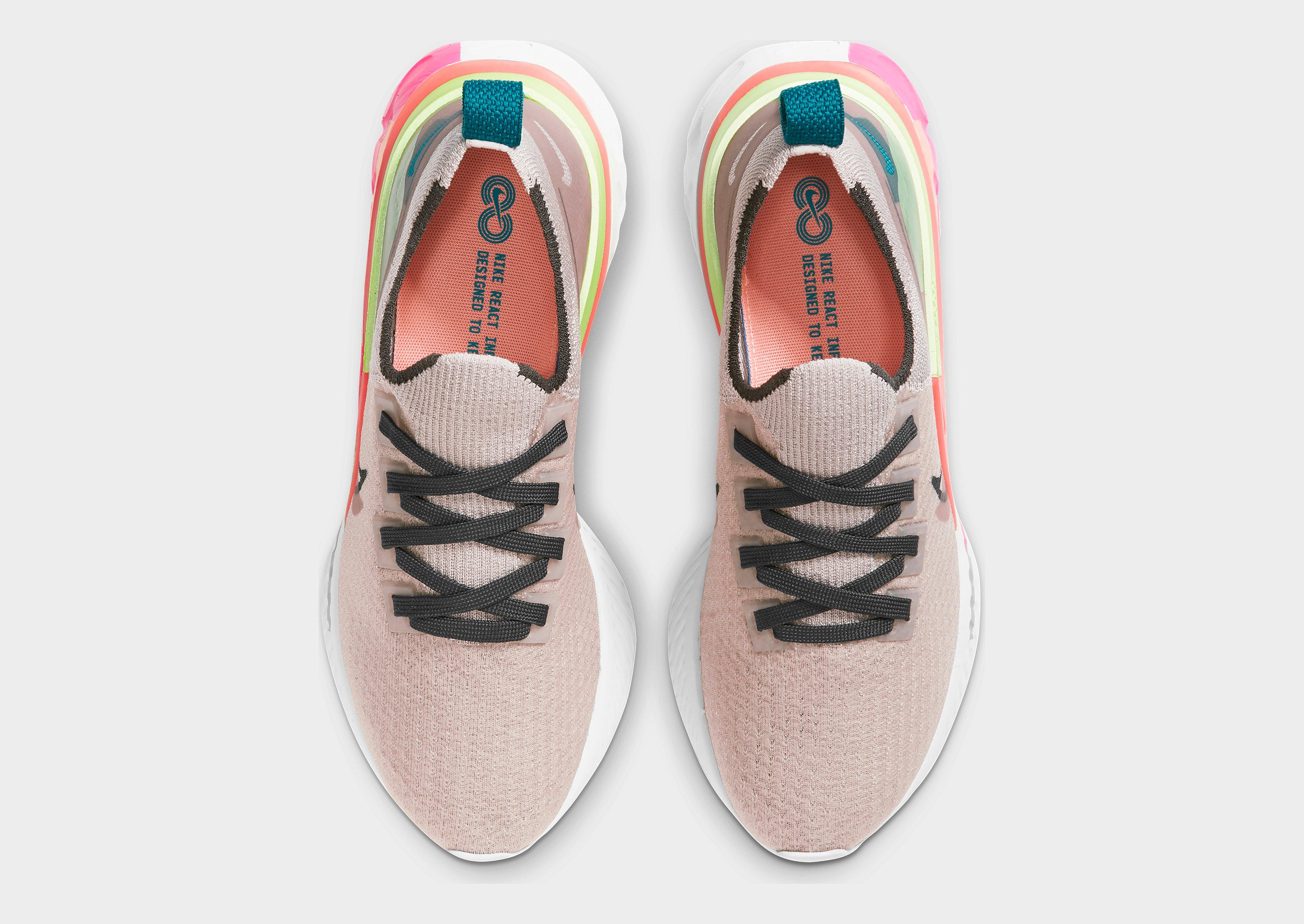 nike womens infinity run