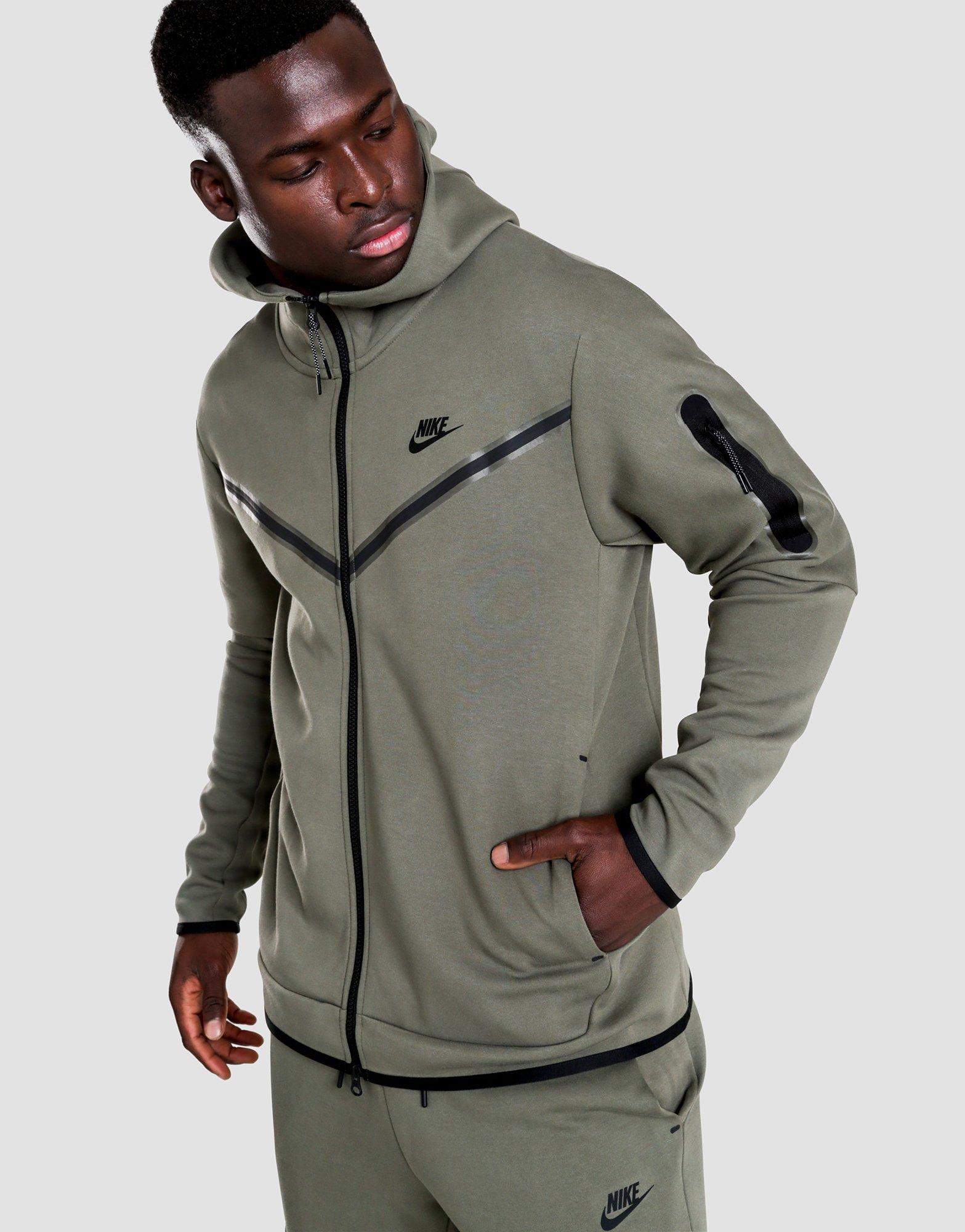 snipes nike tech fleece