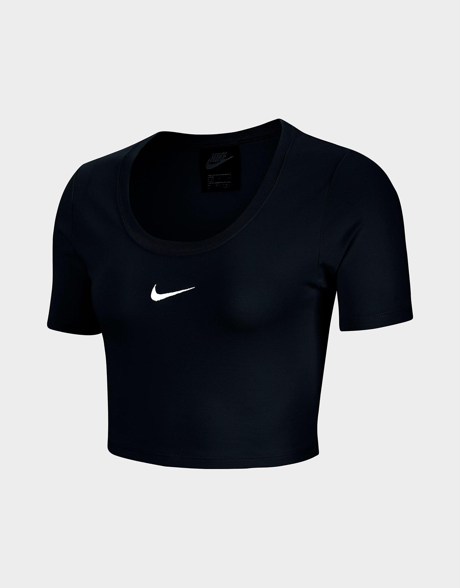 nike white short sleeve crop top