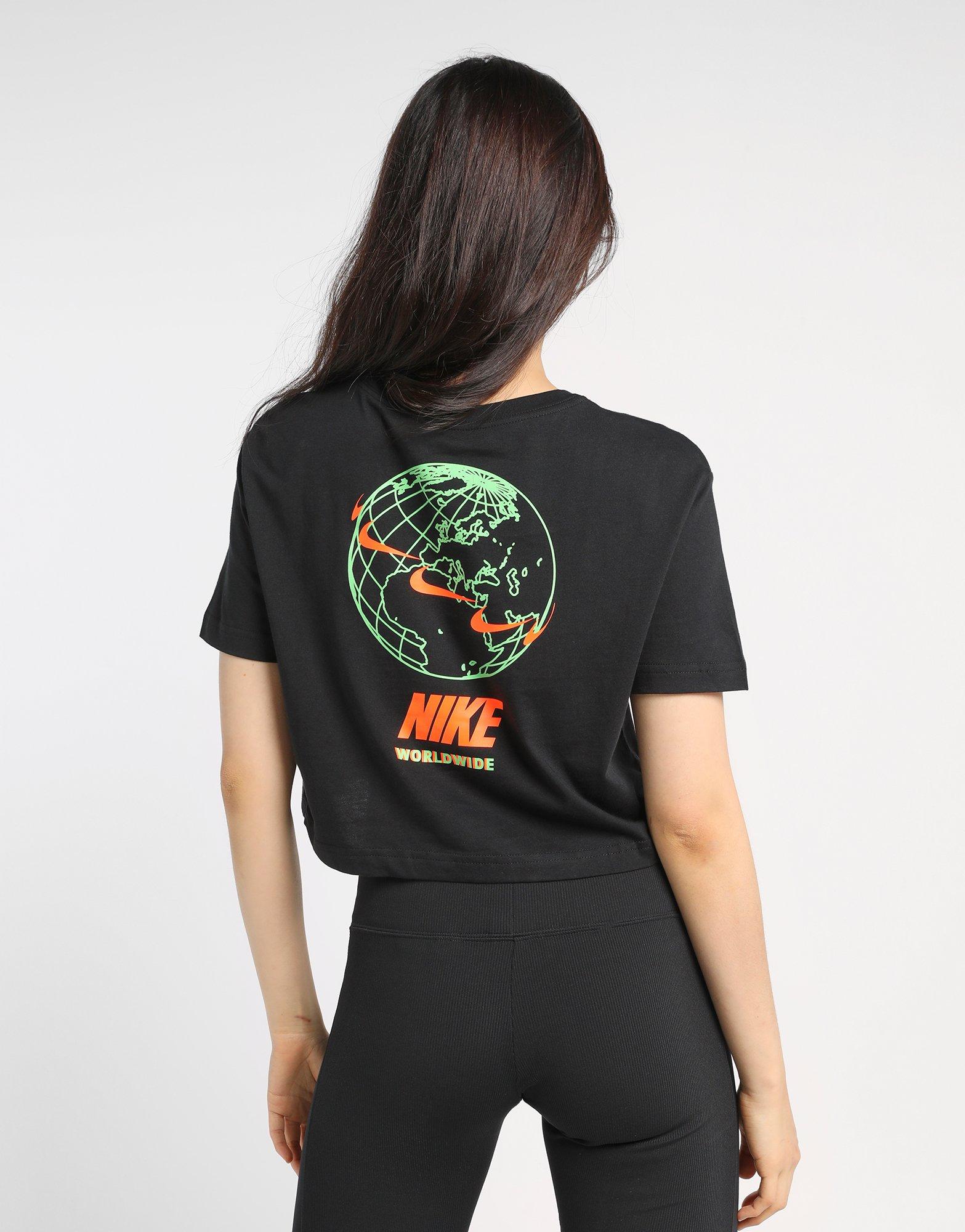 nike worldwide clothing