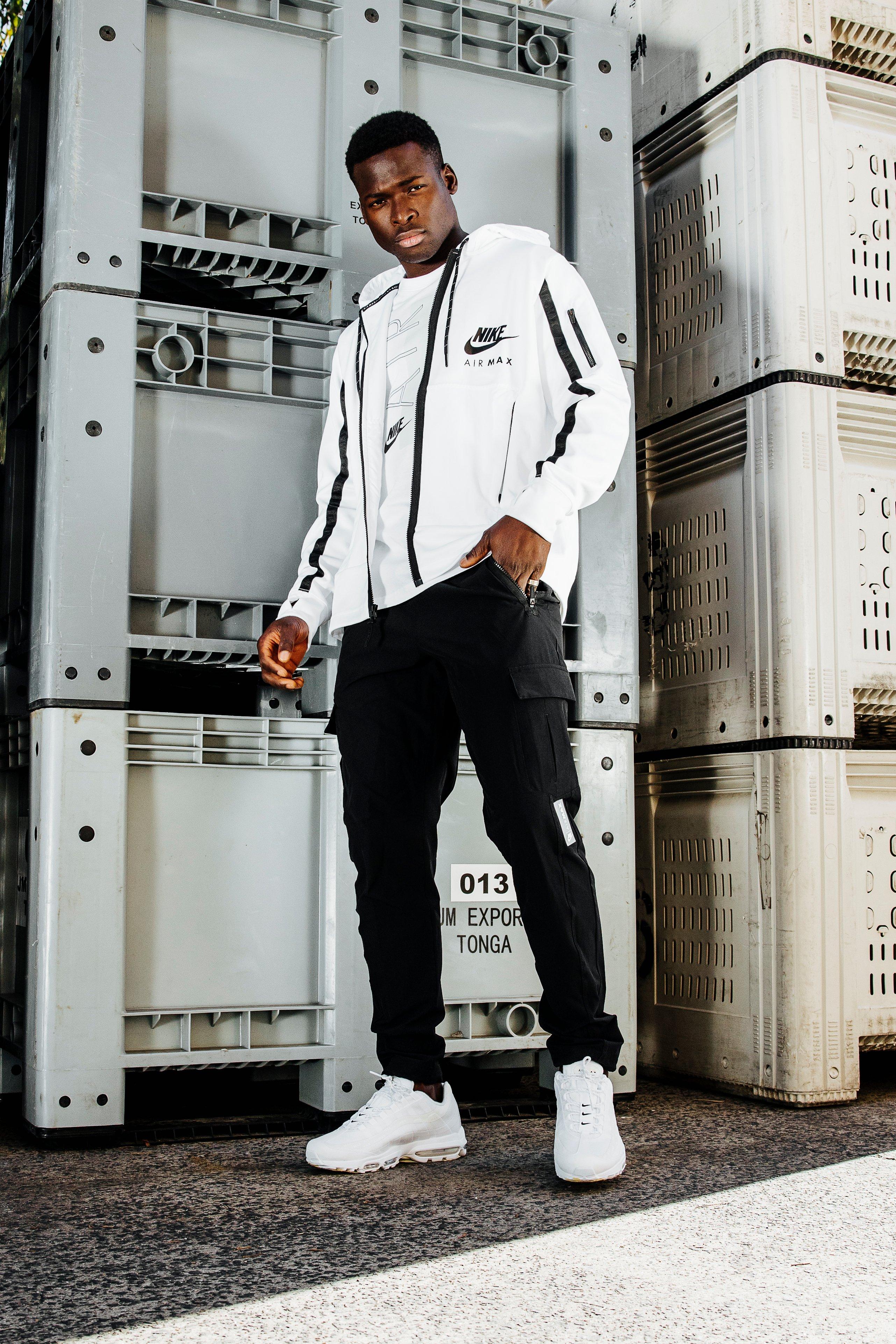 nike air cargo pants