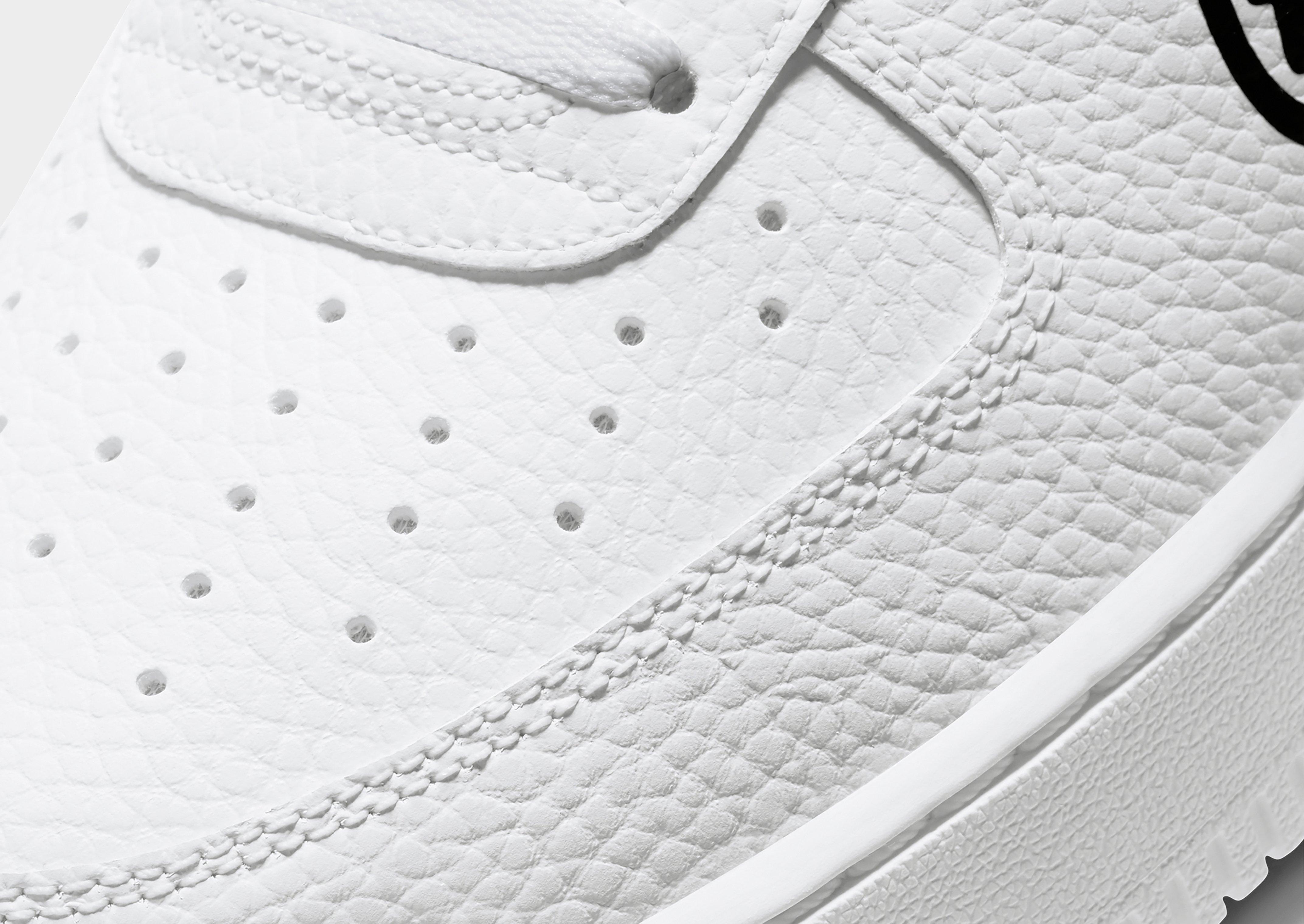 mens nike utility trainers