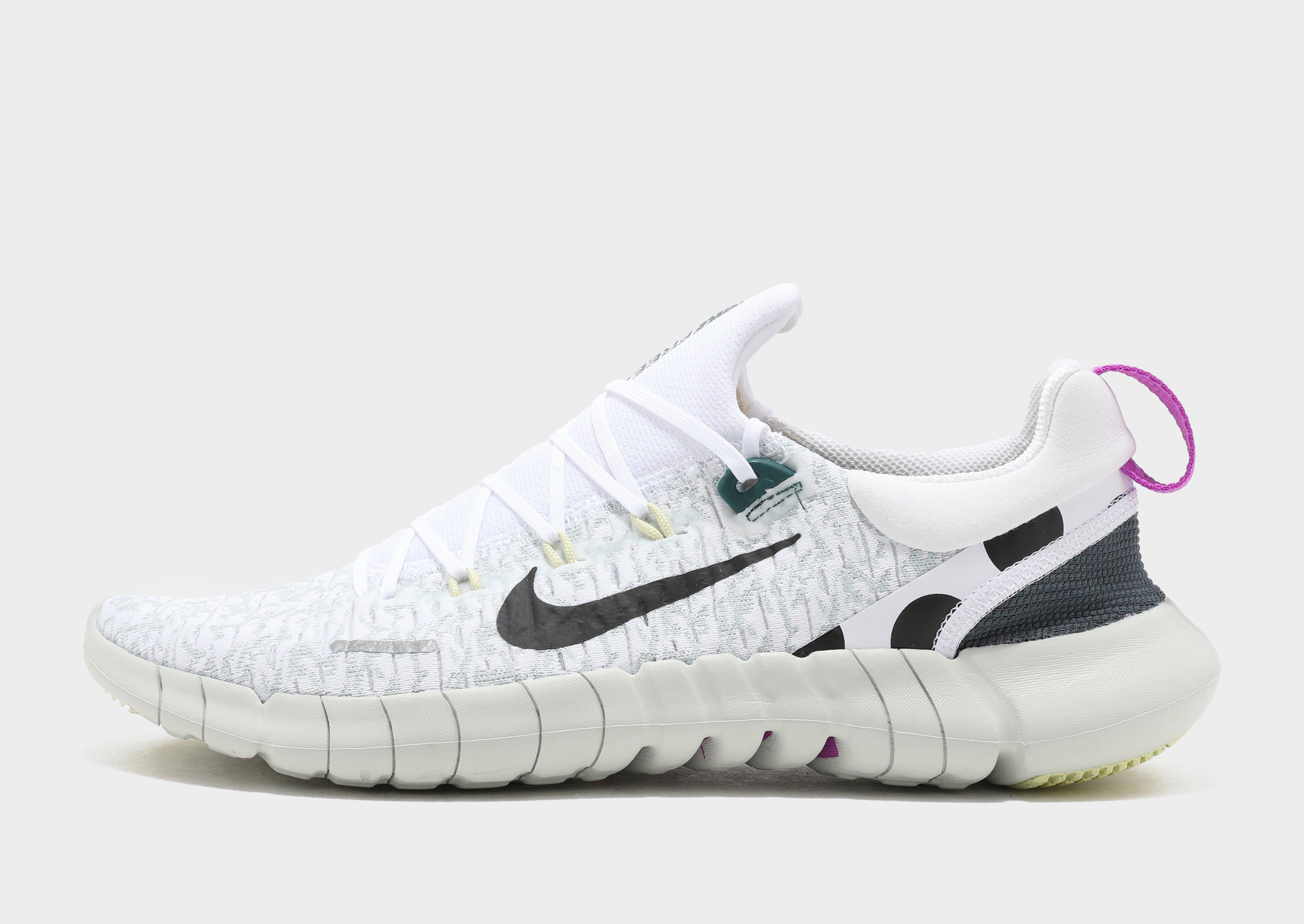 black and white free run