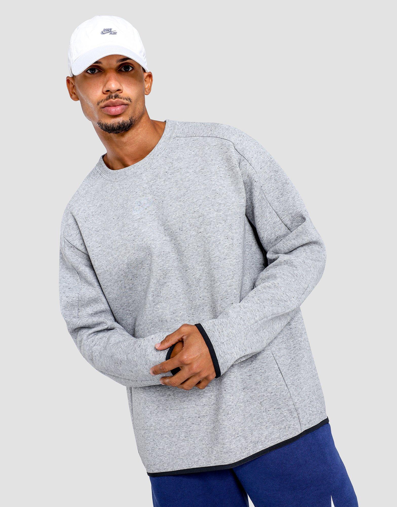 nike tech fleece sweatshirt