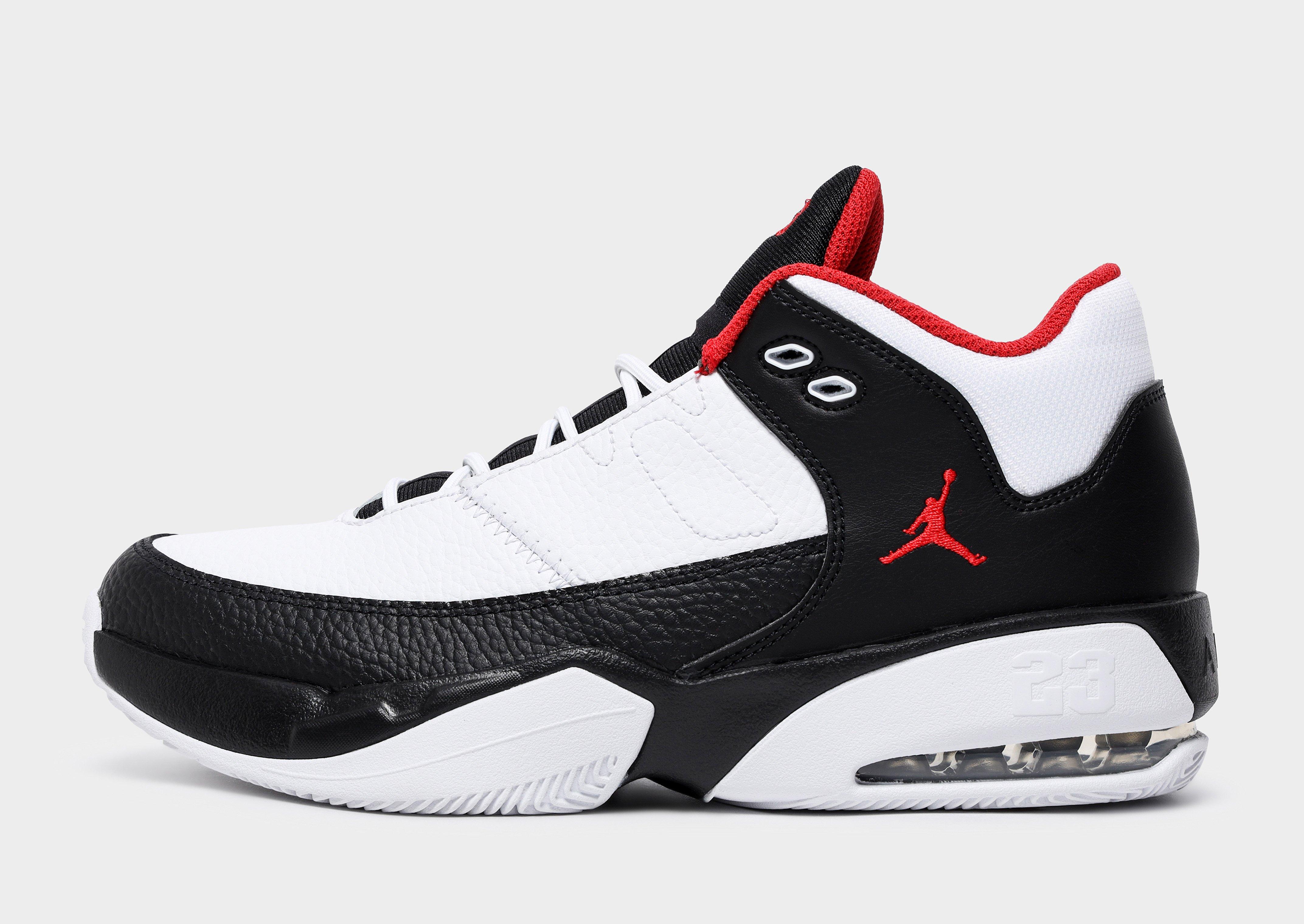 jordan max aura 2 junior black and white