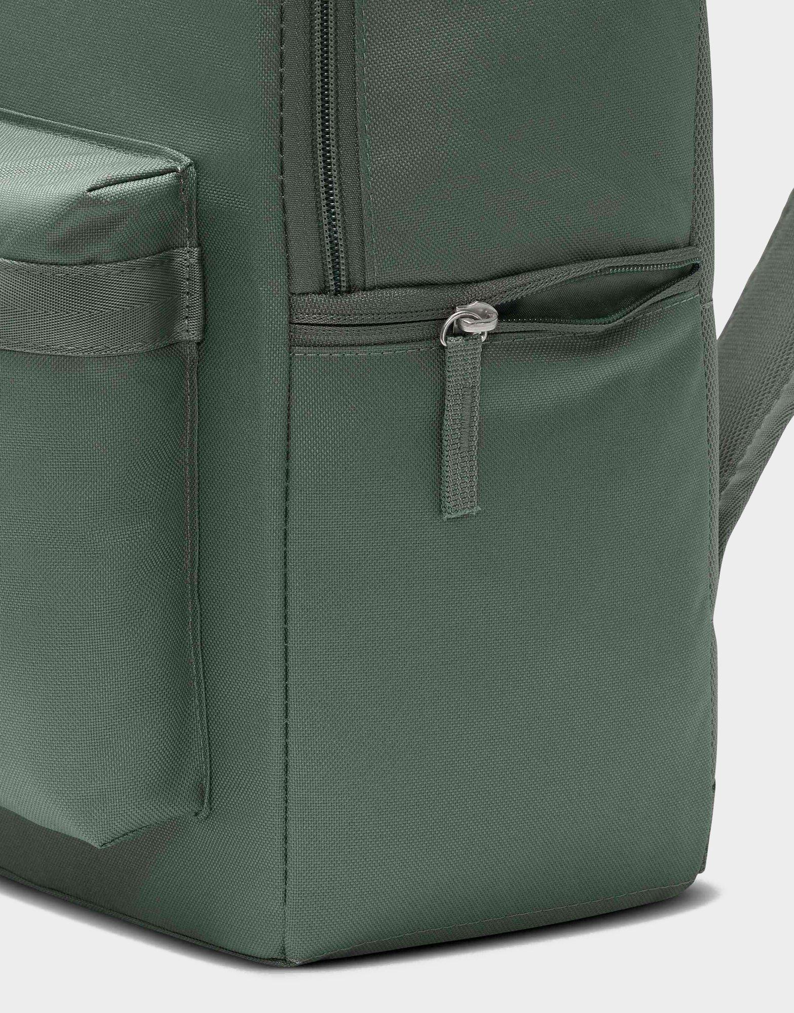 Nike Backpack (25L) Heritage