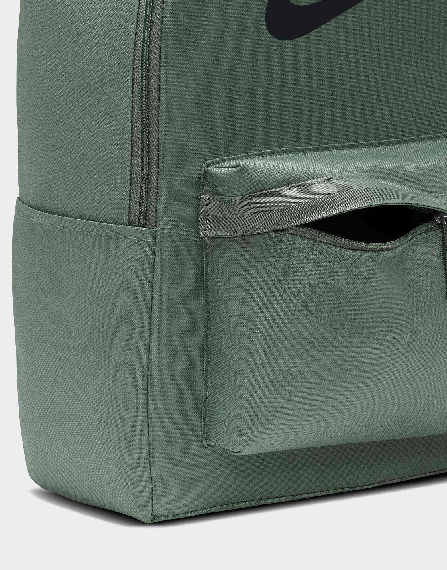 Nike Backpack (25L) Heritage