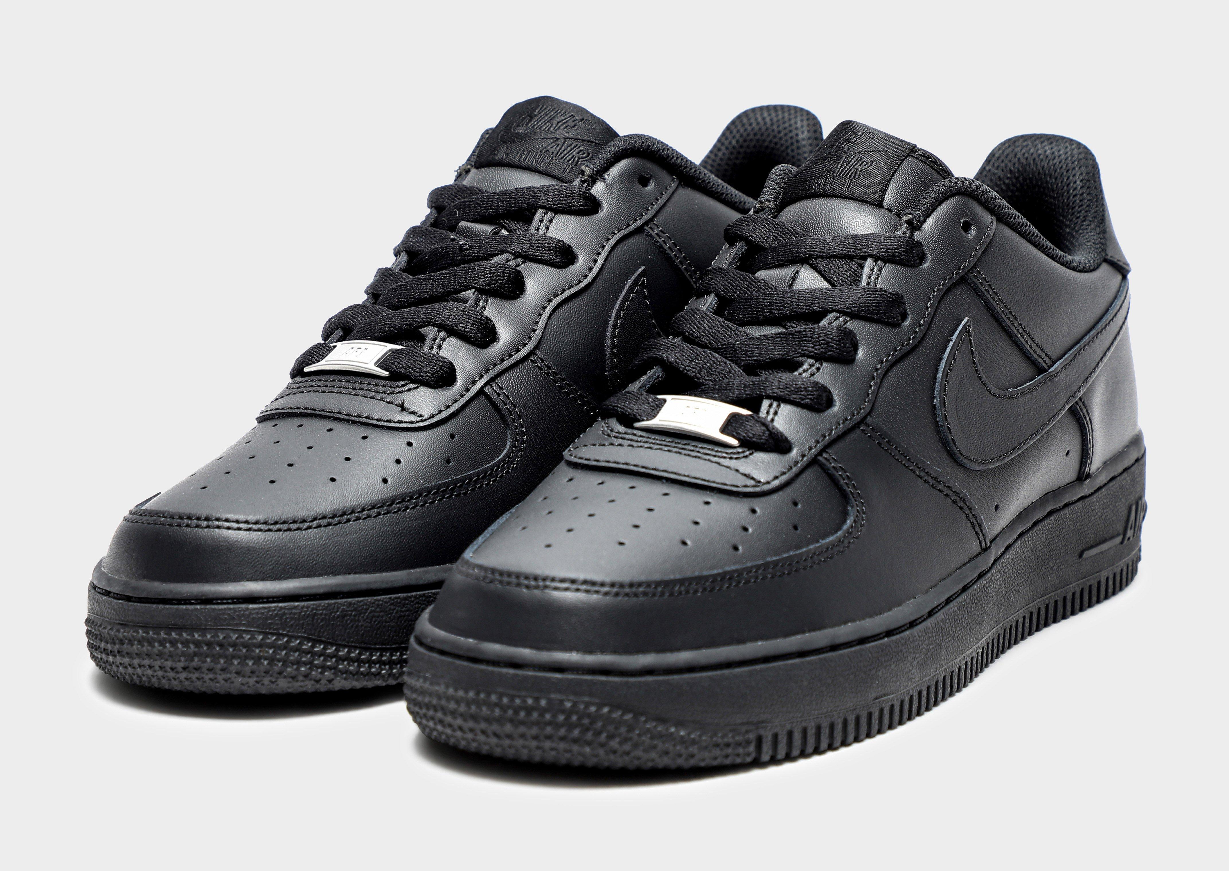 Black nike store shoes air force