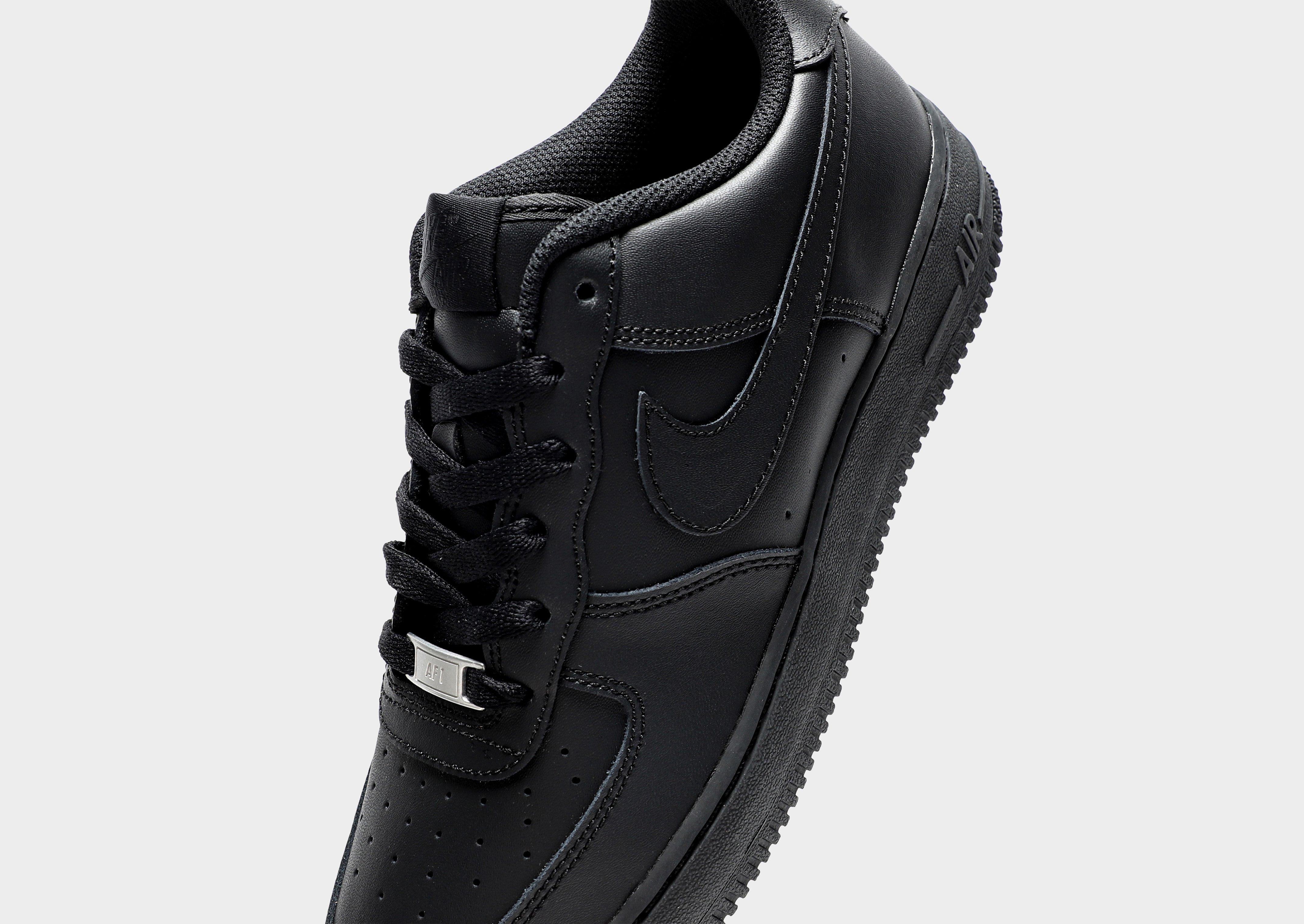 Air force best sale sneakers black