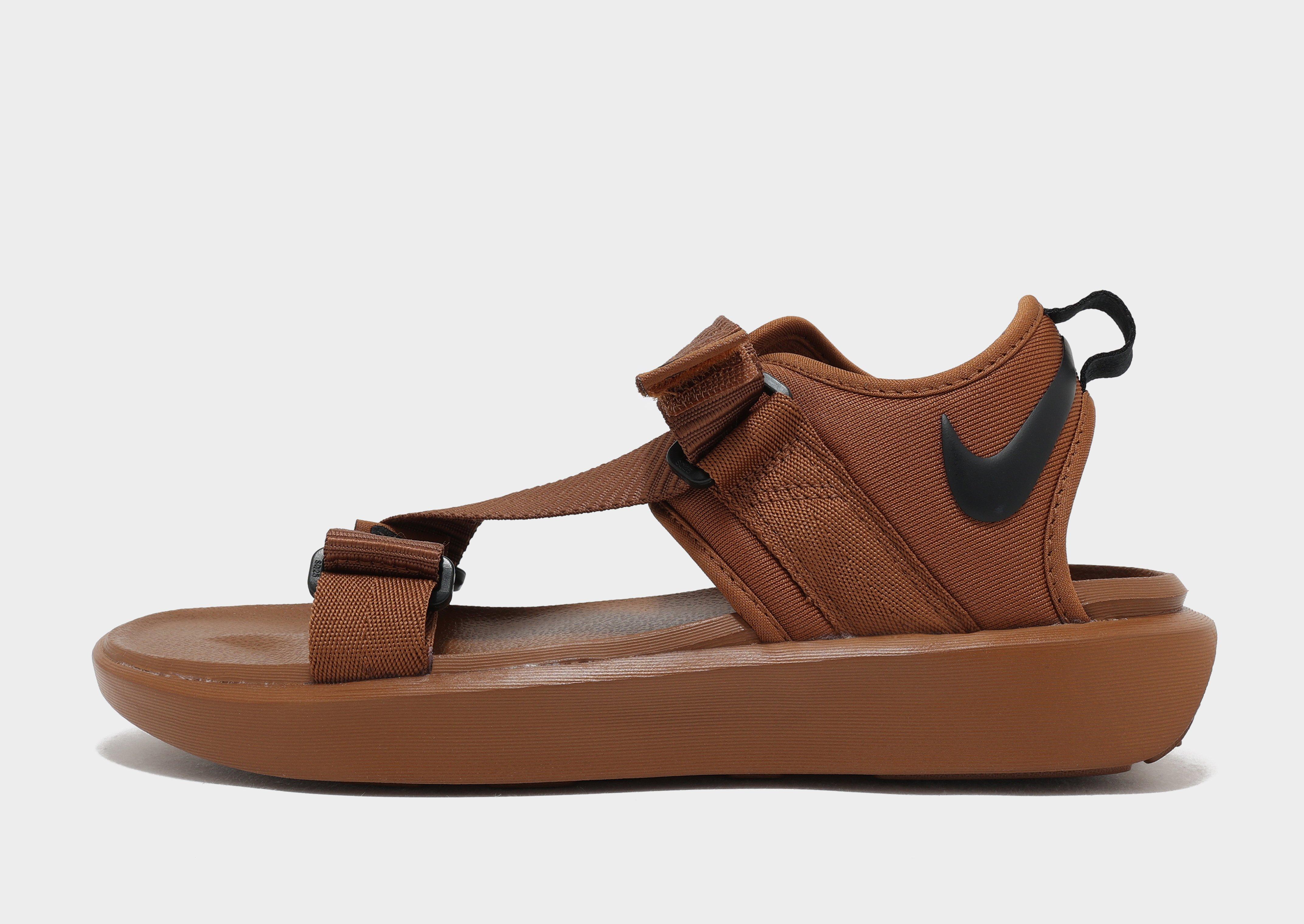 Brown store nike sandals