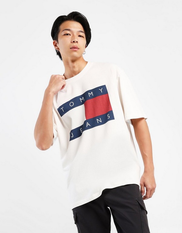 Tommy Hilfiger Oversized Fit Flag Graphic T-Shirt