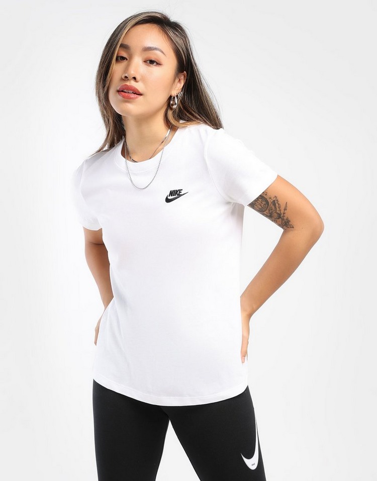 Nike Sportswear Club T-Shirt Women's