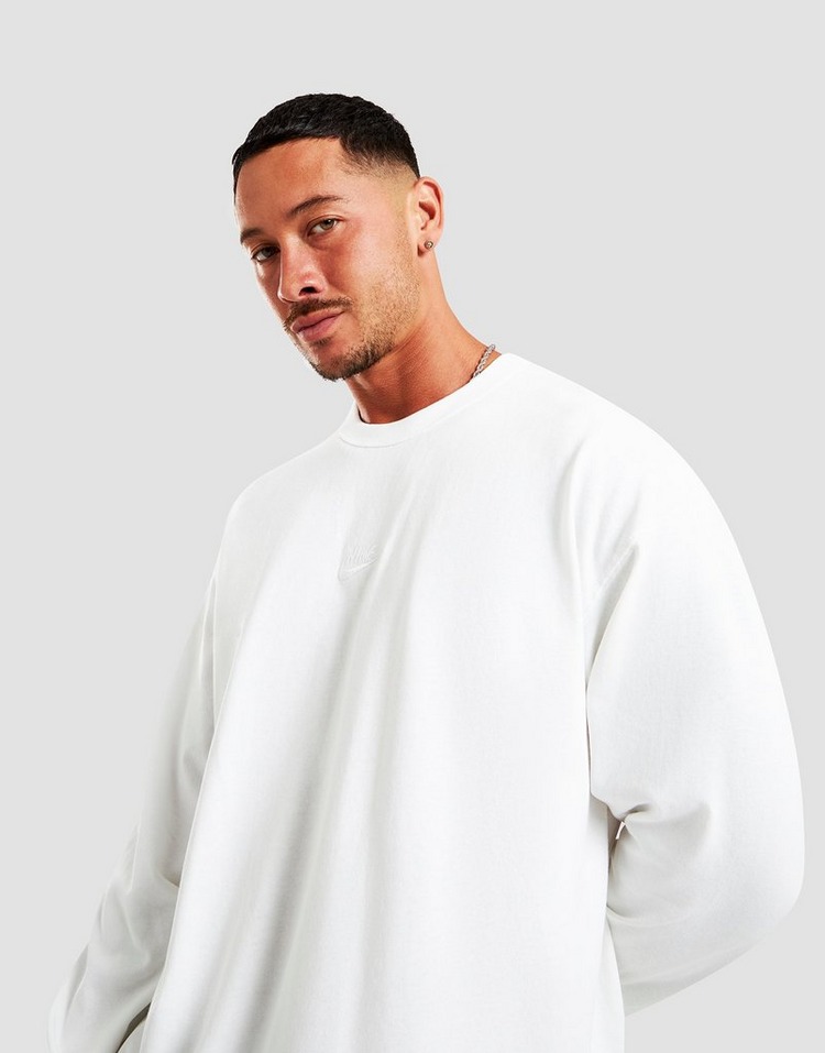 Nike Club Premium Long Sleeve T-Shirt