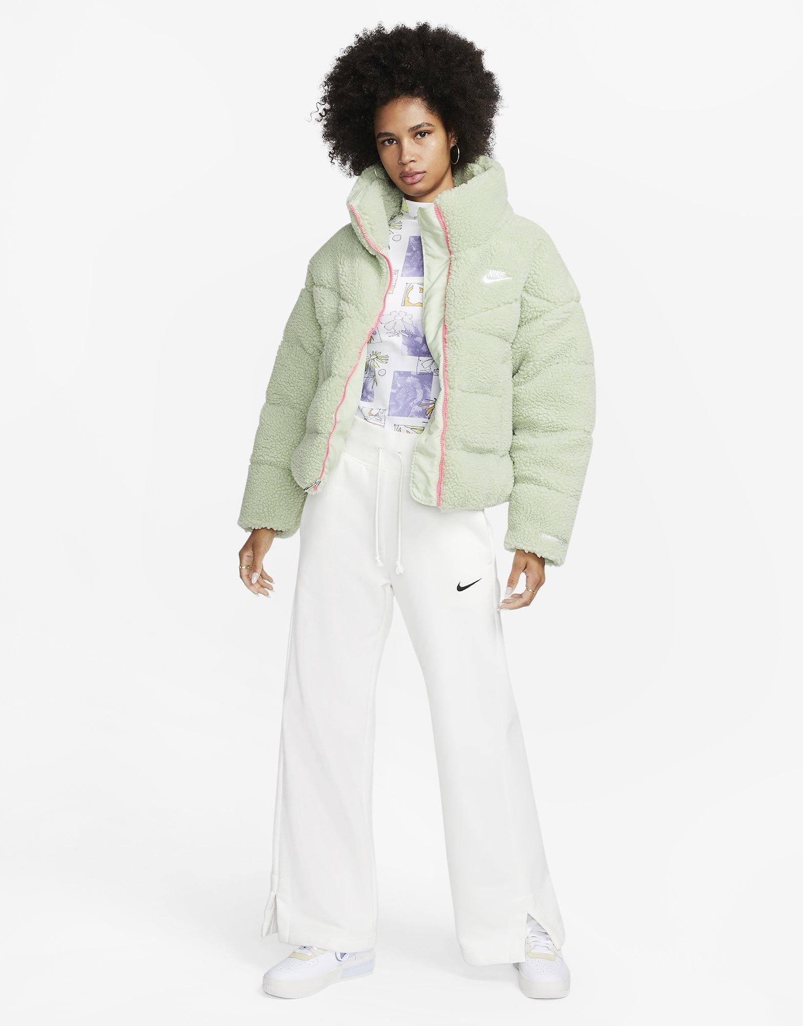 Nike cream best sale puffer jacket