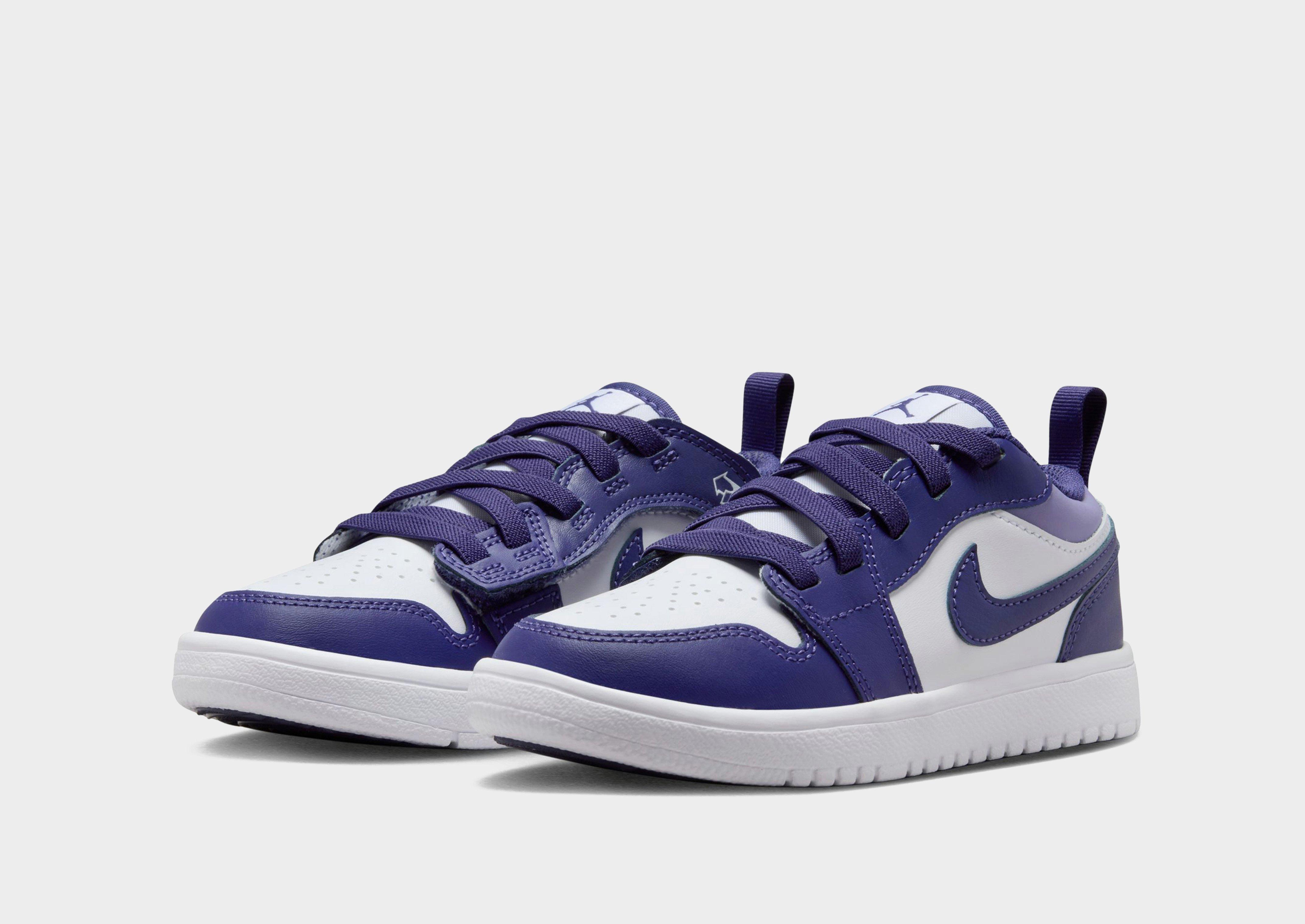 Air jordan 1 low trainer in white hotsell and purple