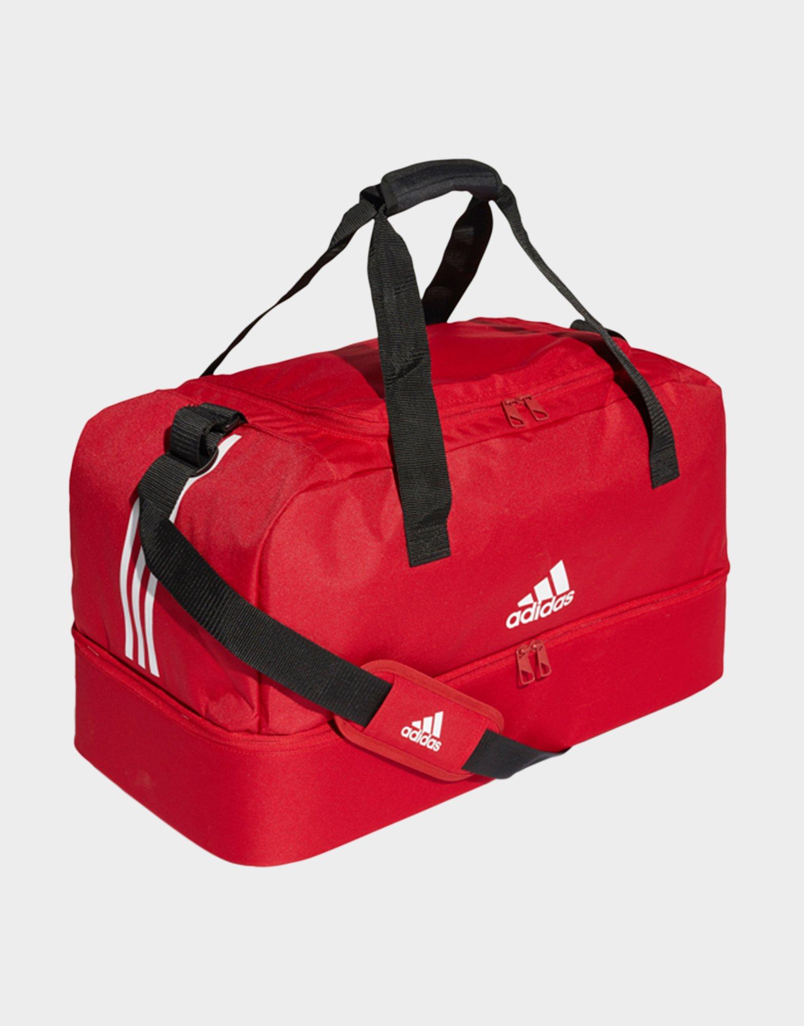 tiro duffel medium