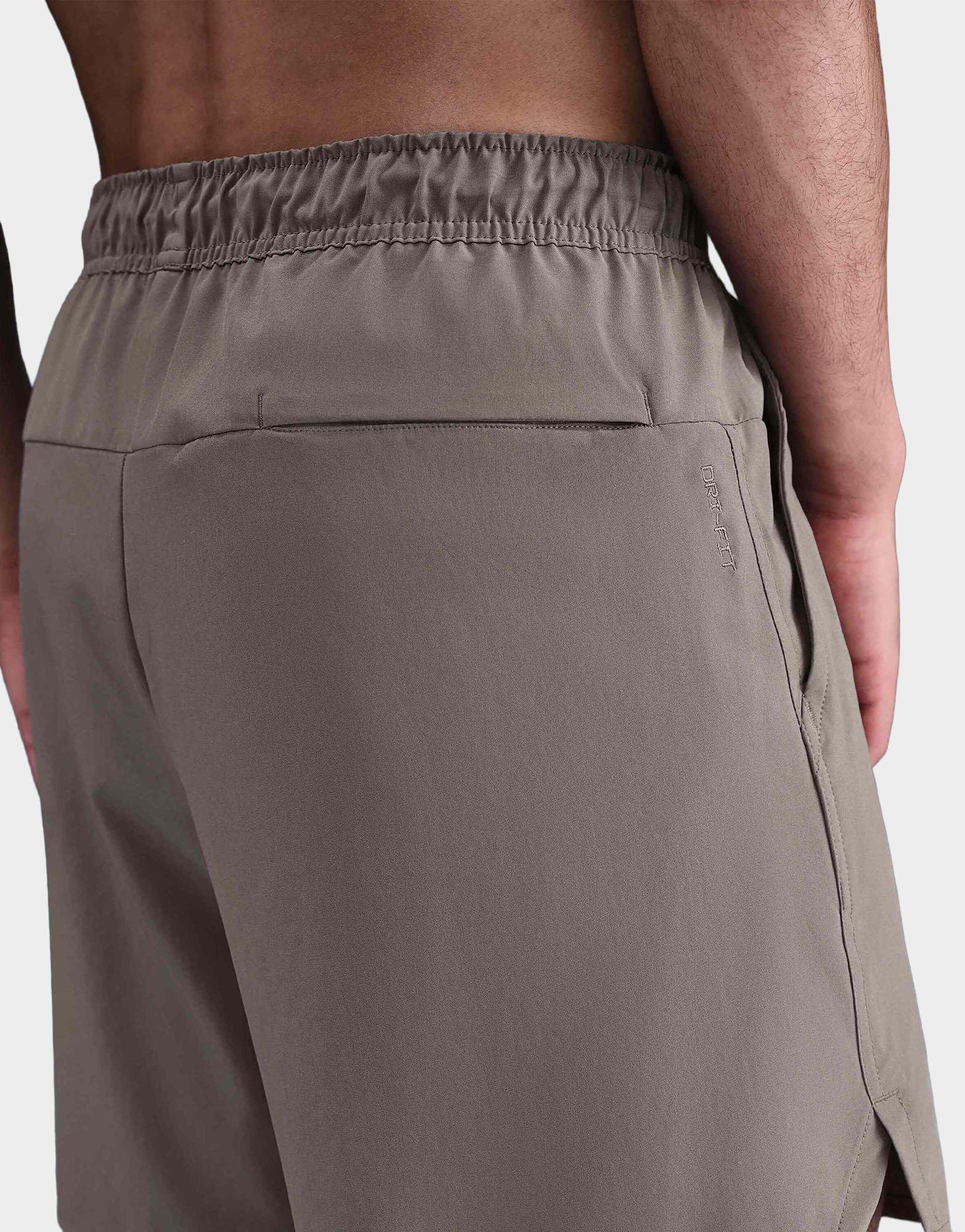 Nike Unlimited 7" Woven Shorts