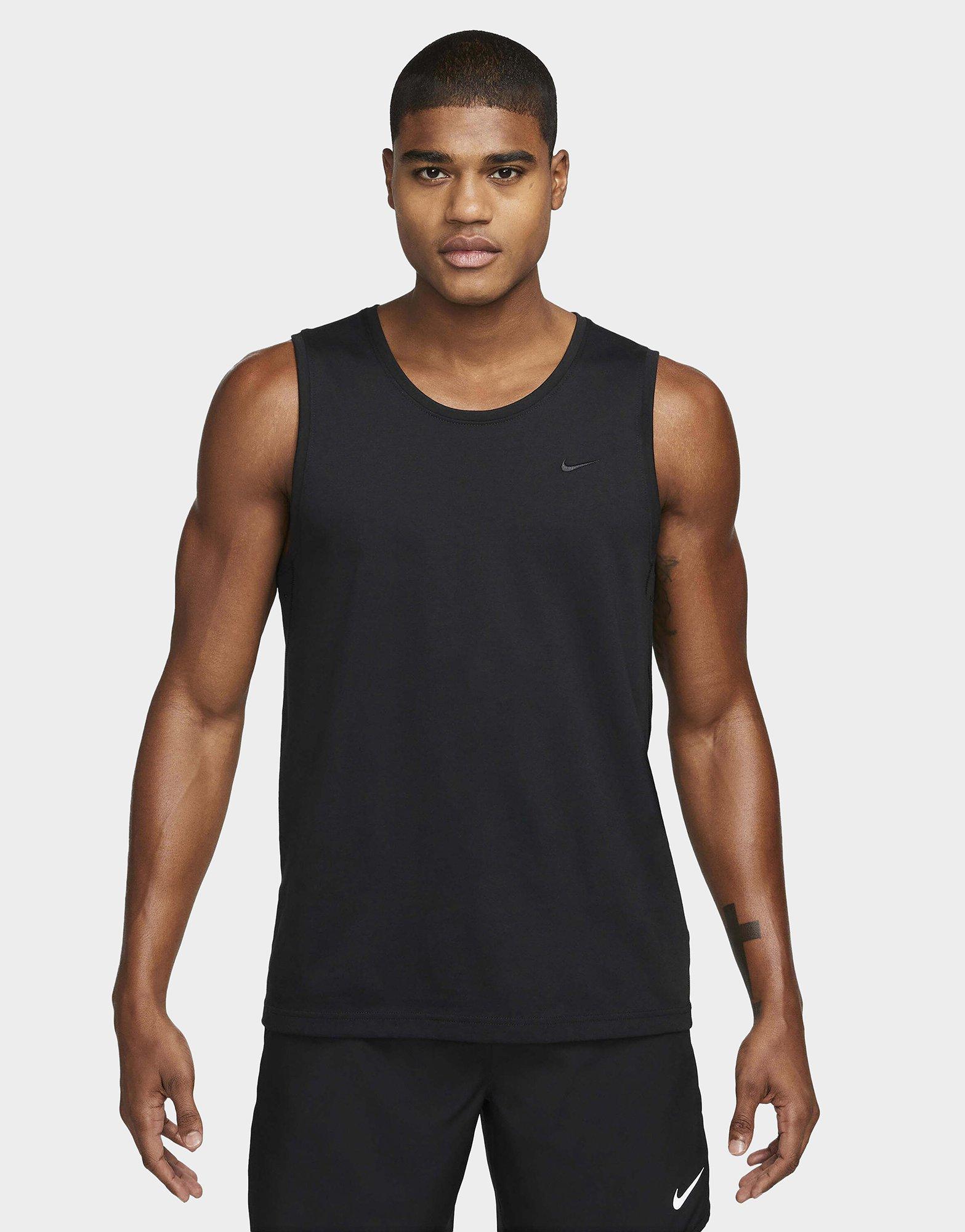 Nike MEN'S DRI-FIT VERSATILE