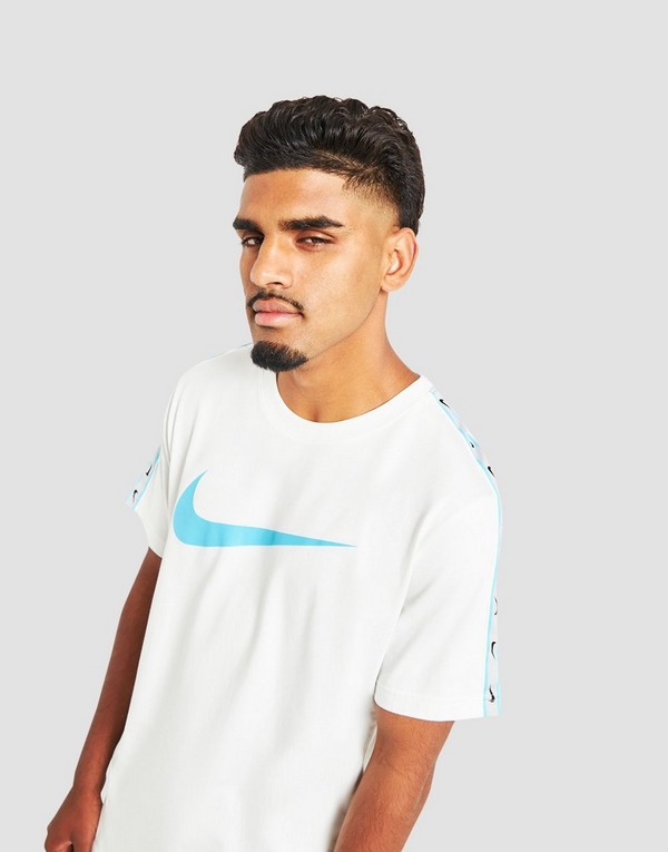 condón Belicoso margen White Nike Tape T-Shirt - JD Sports