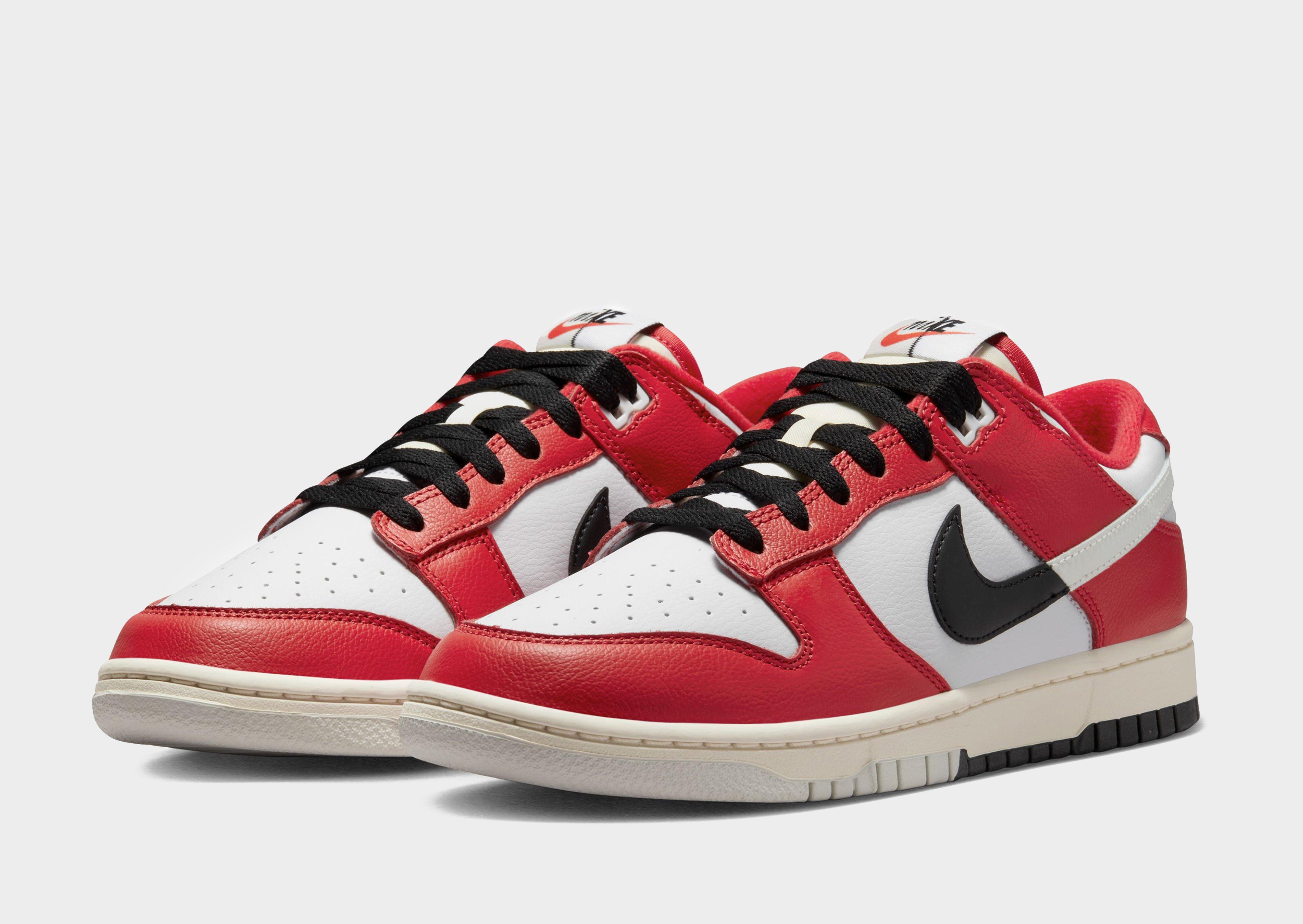 Red nike clearance sb dunk low