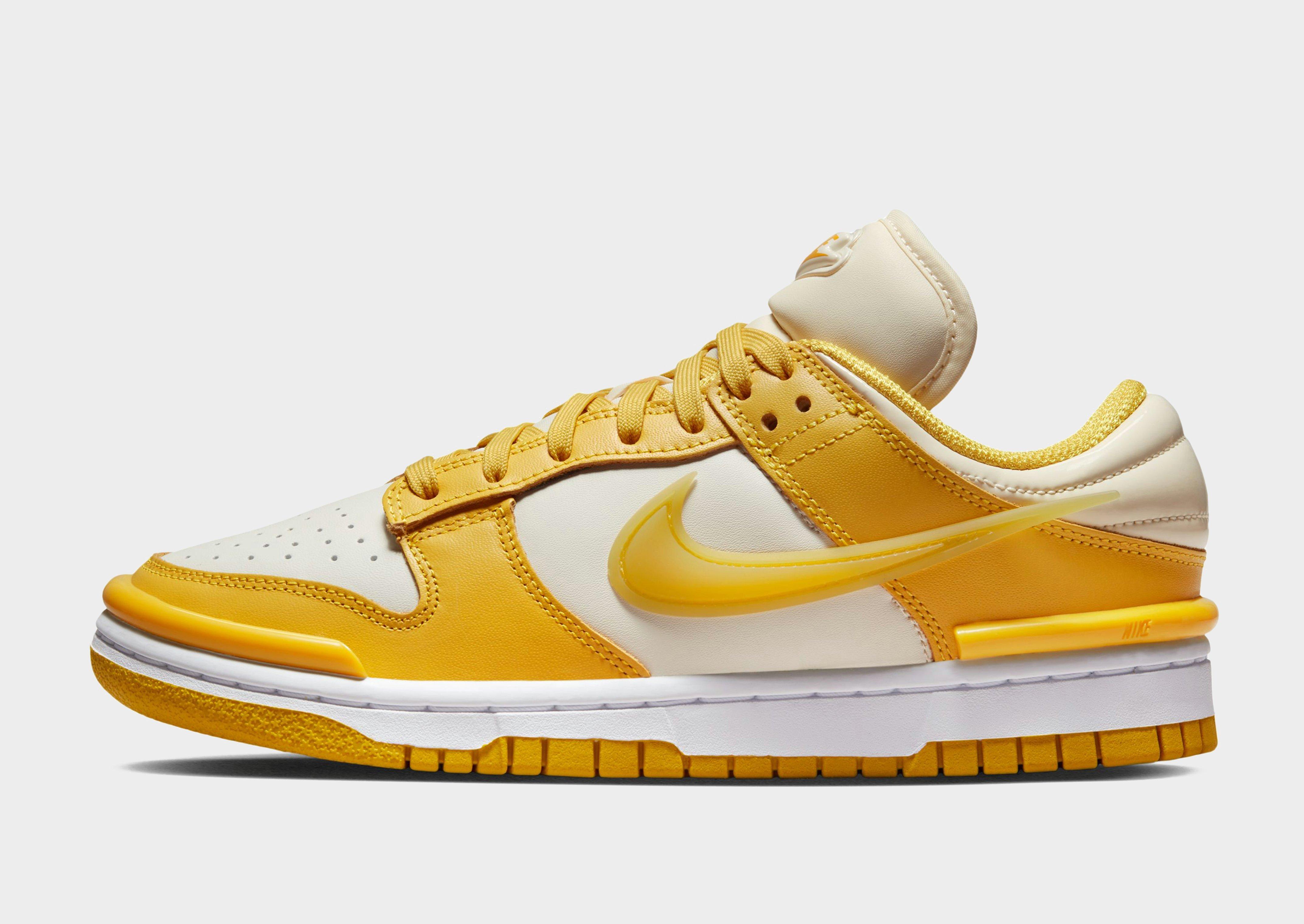 Nike store yellow womens