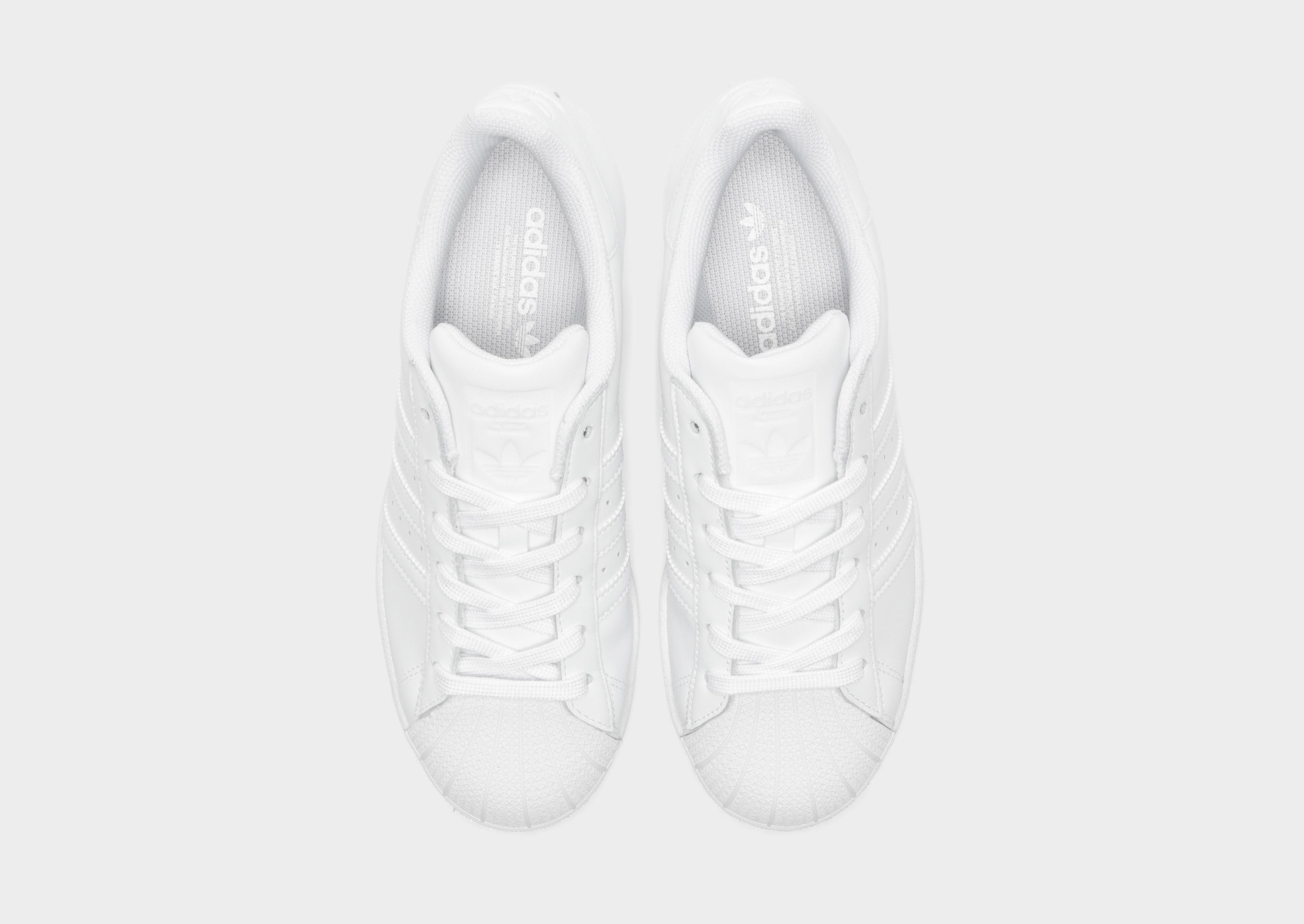 All white adidas hot sale superstar mens