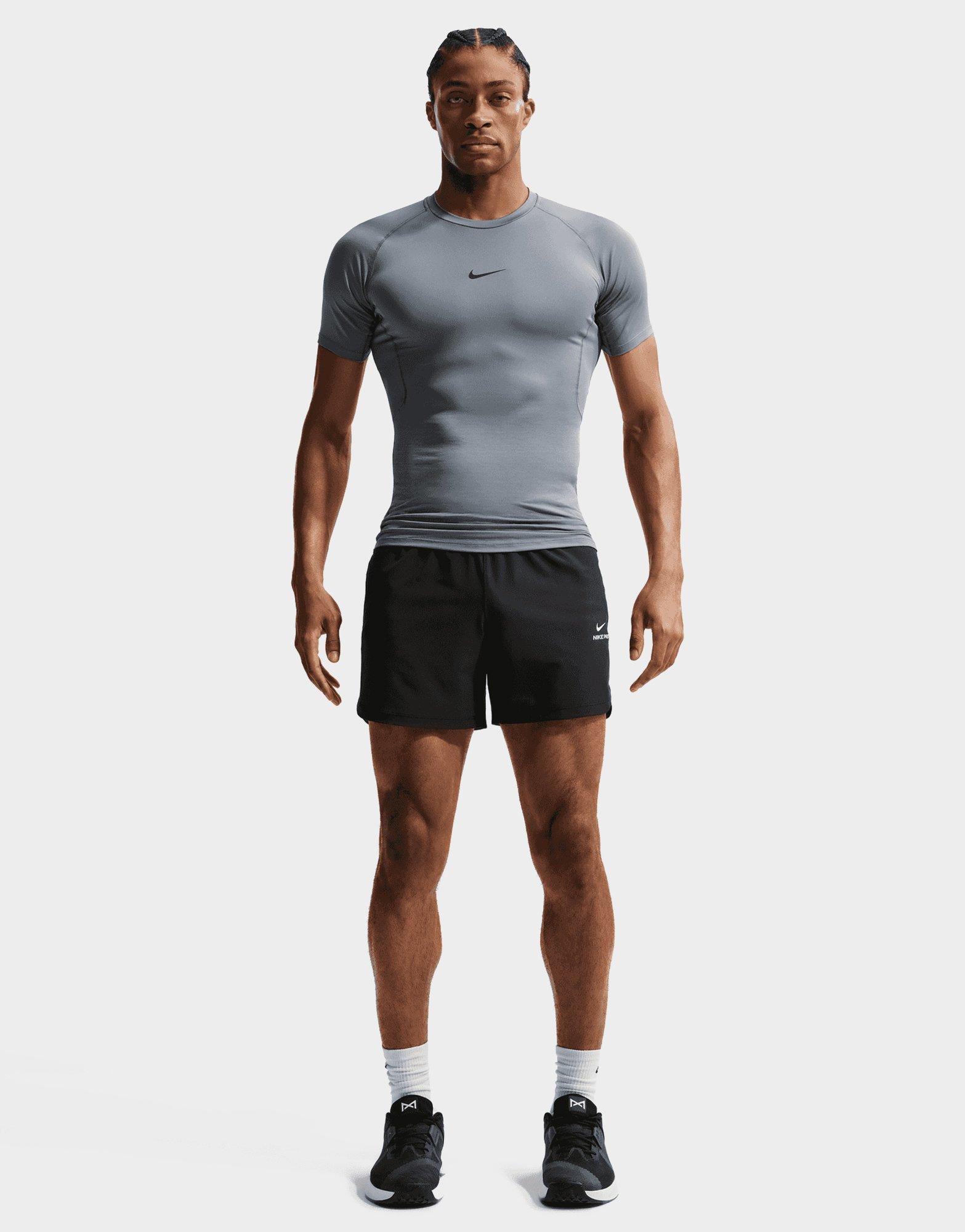 Nike Dri-FIT strakke fitnesstop met korte mouwen voor heren Pro