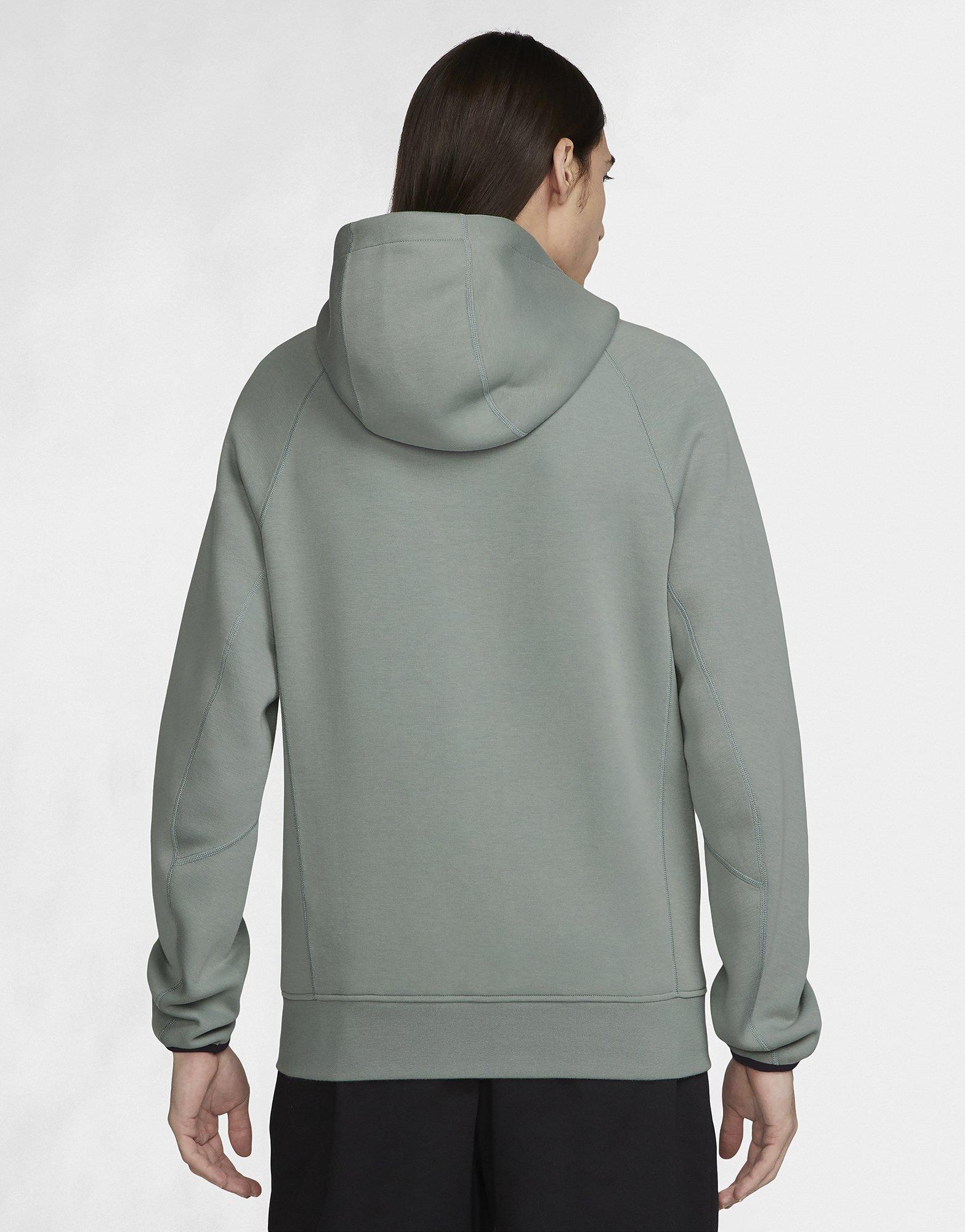Nike TECH FLEECE OVERHEAD