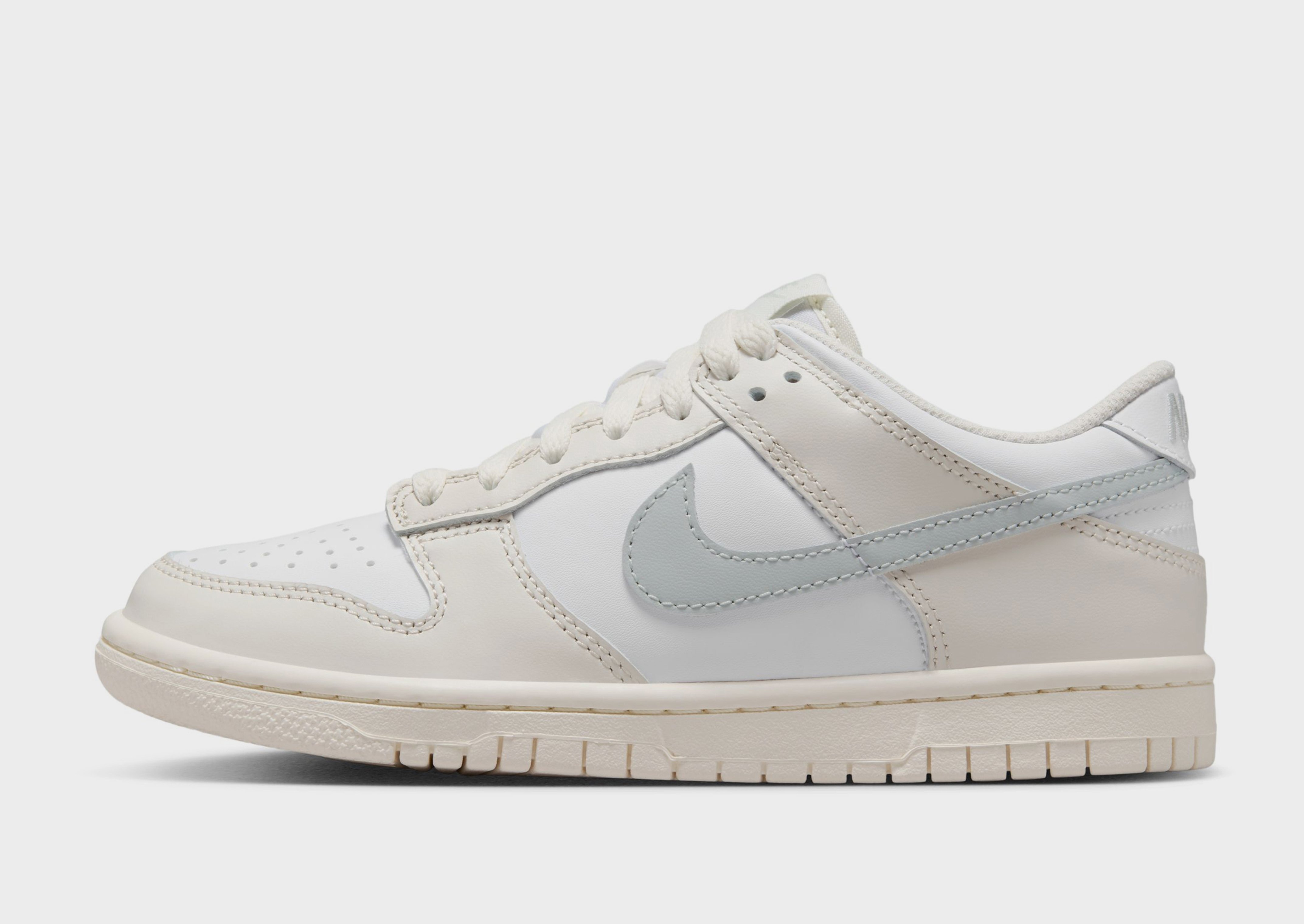 White Nike Dunk Low Junior | JD Sports Malaysia