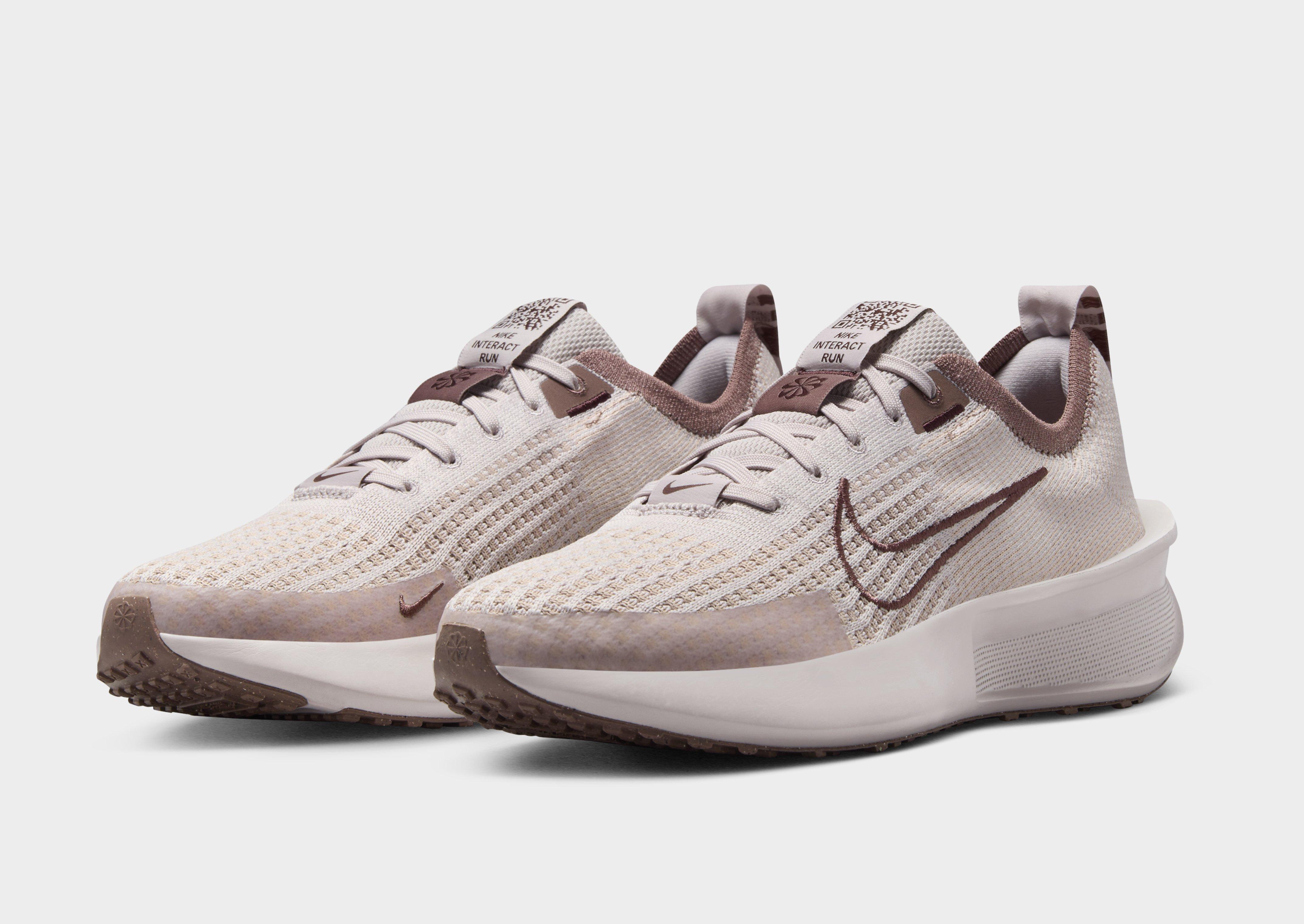 Nike NIKE INTERACT RUN
