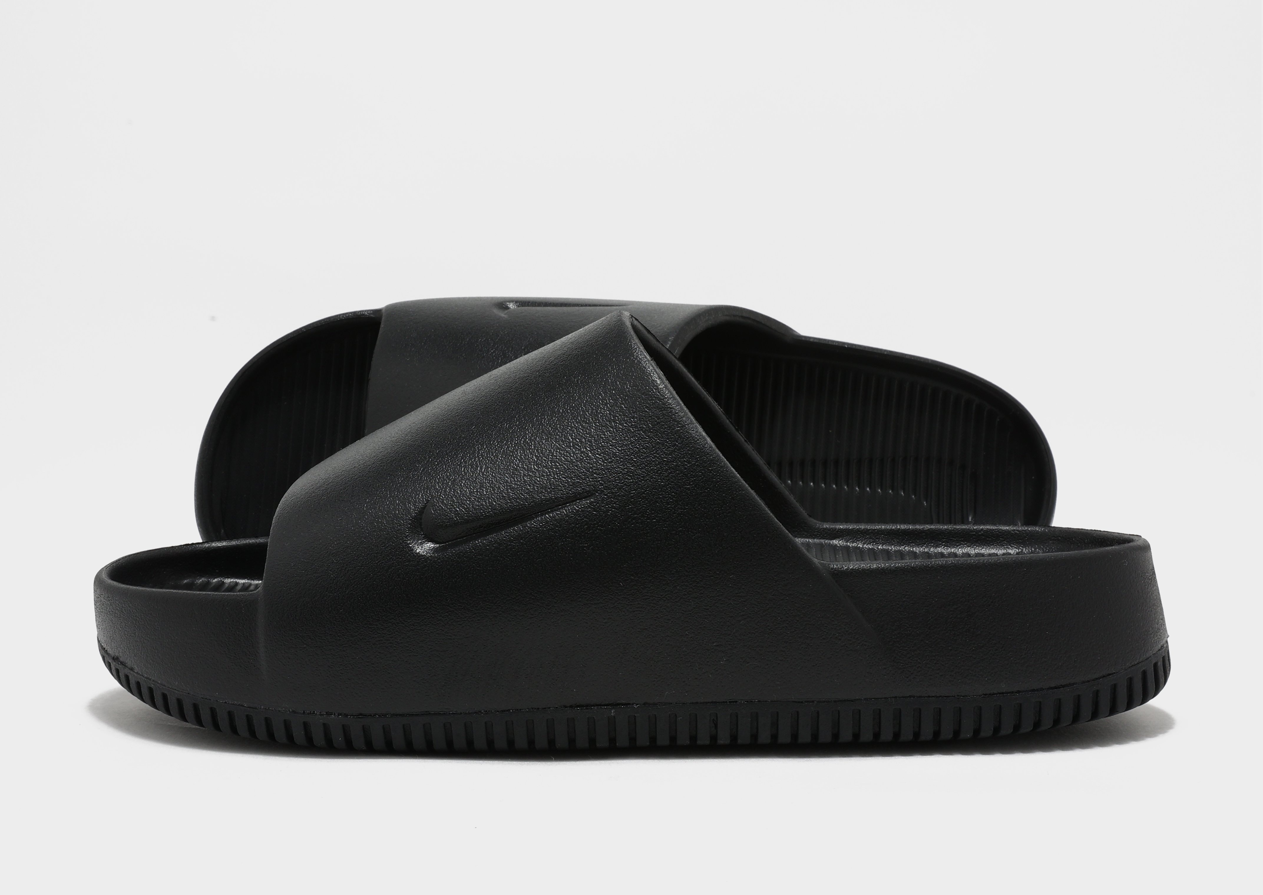 All black nike on sale sliders