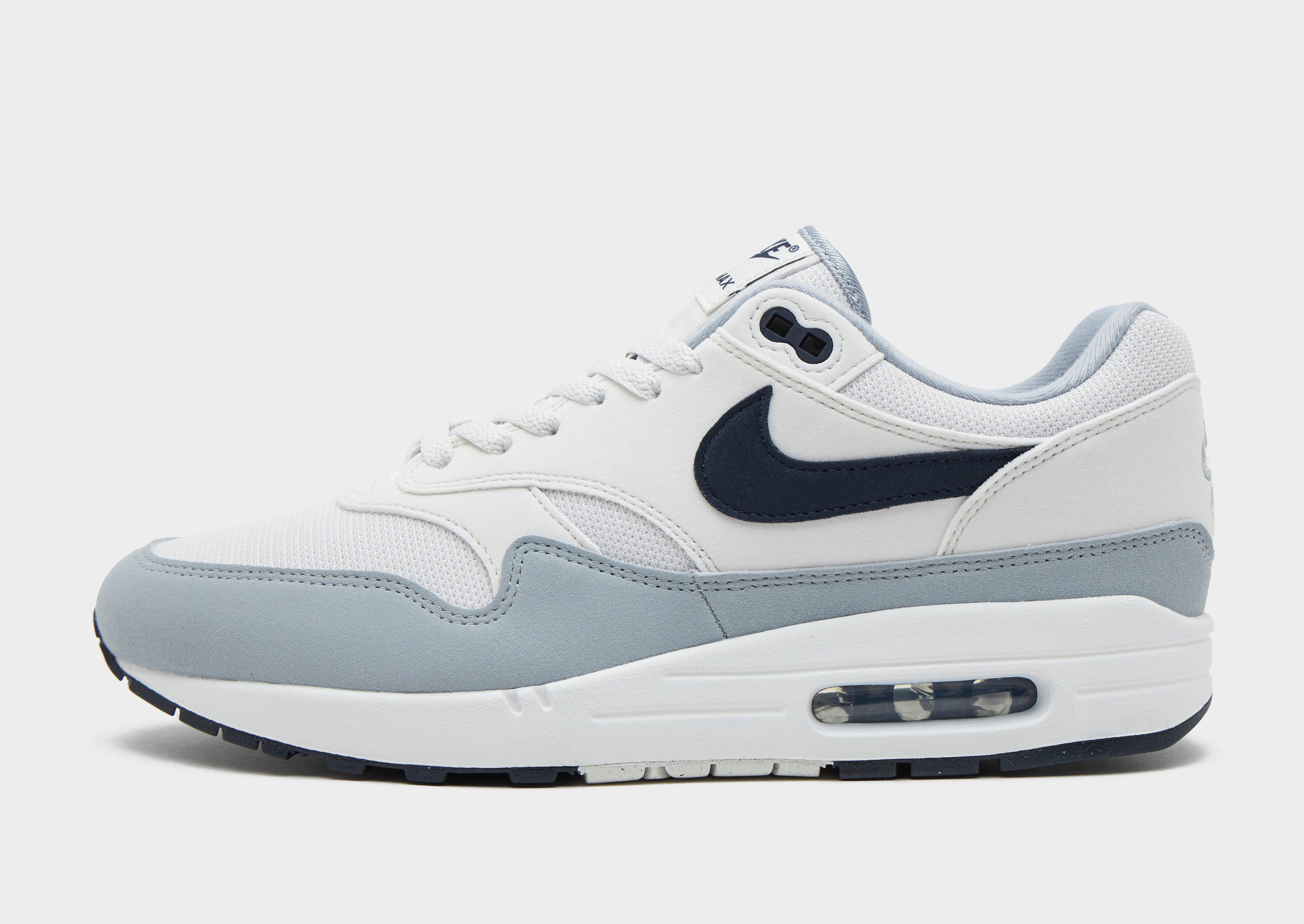 Am1 black deals