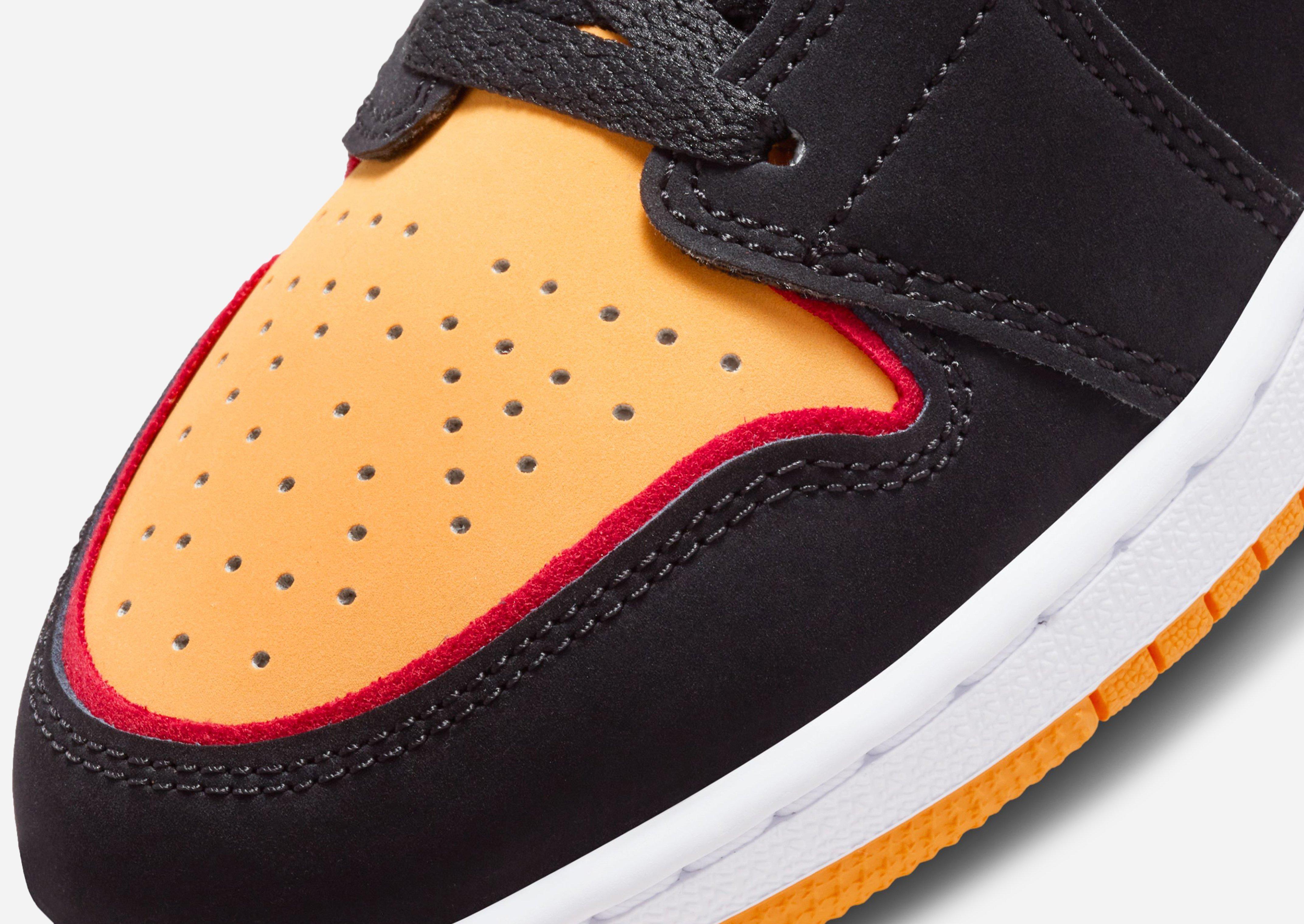 Nike air jordan on sale 1 mid orange