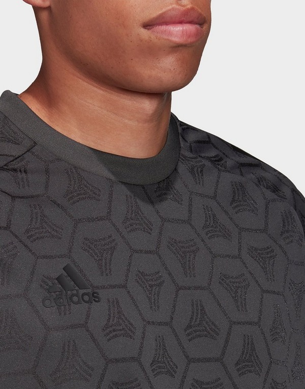 Shop den adidas Performance tan jacquard trikot Shop den adidas Performance tan jacquard trikot