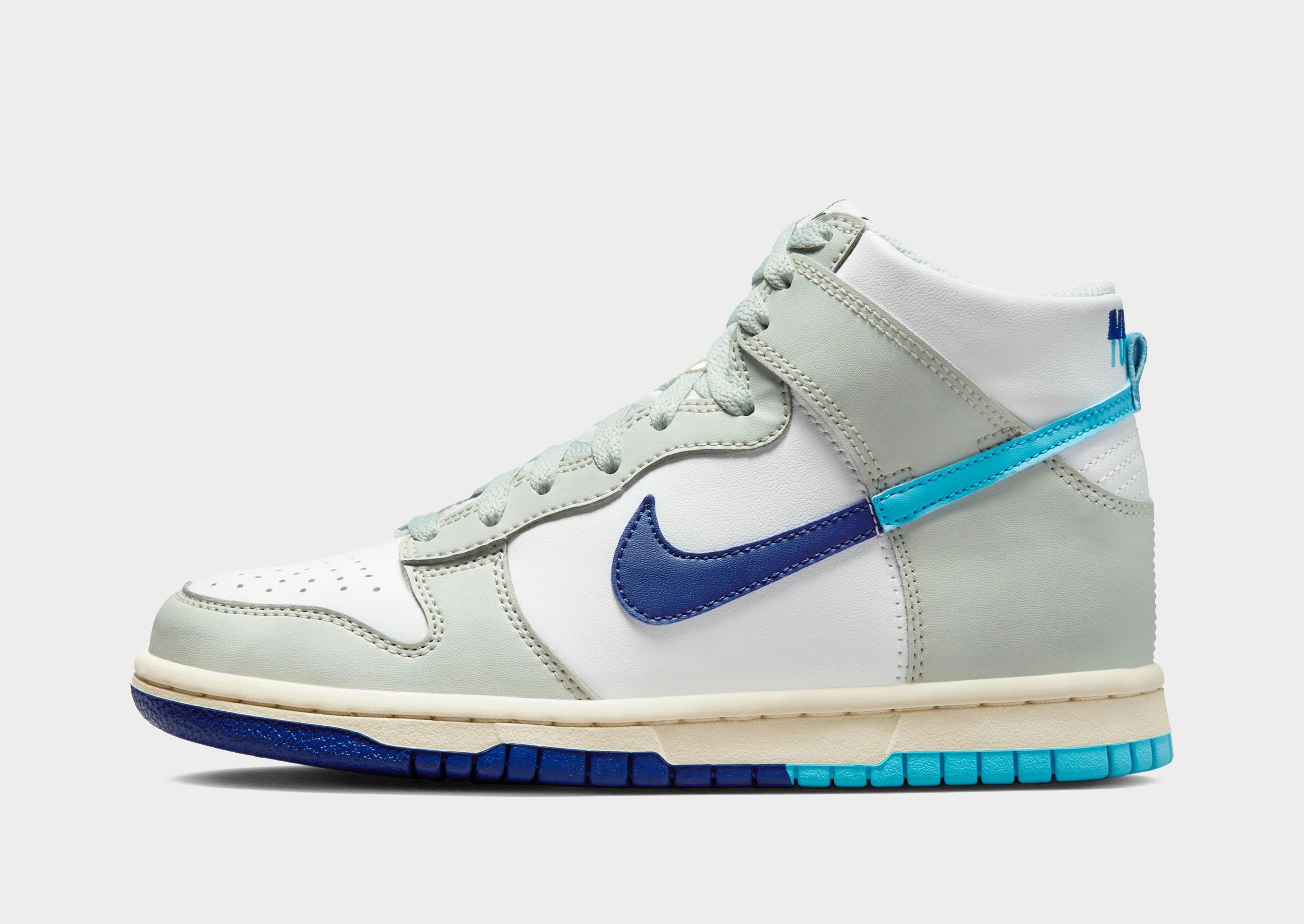 White Nike Dunk High SE Junior - JD Sports Singapore