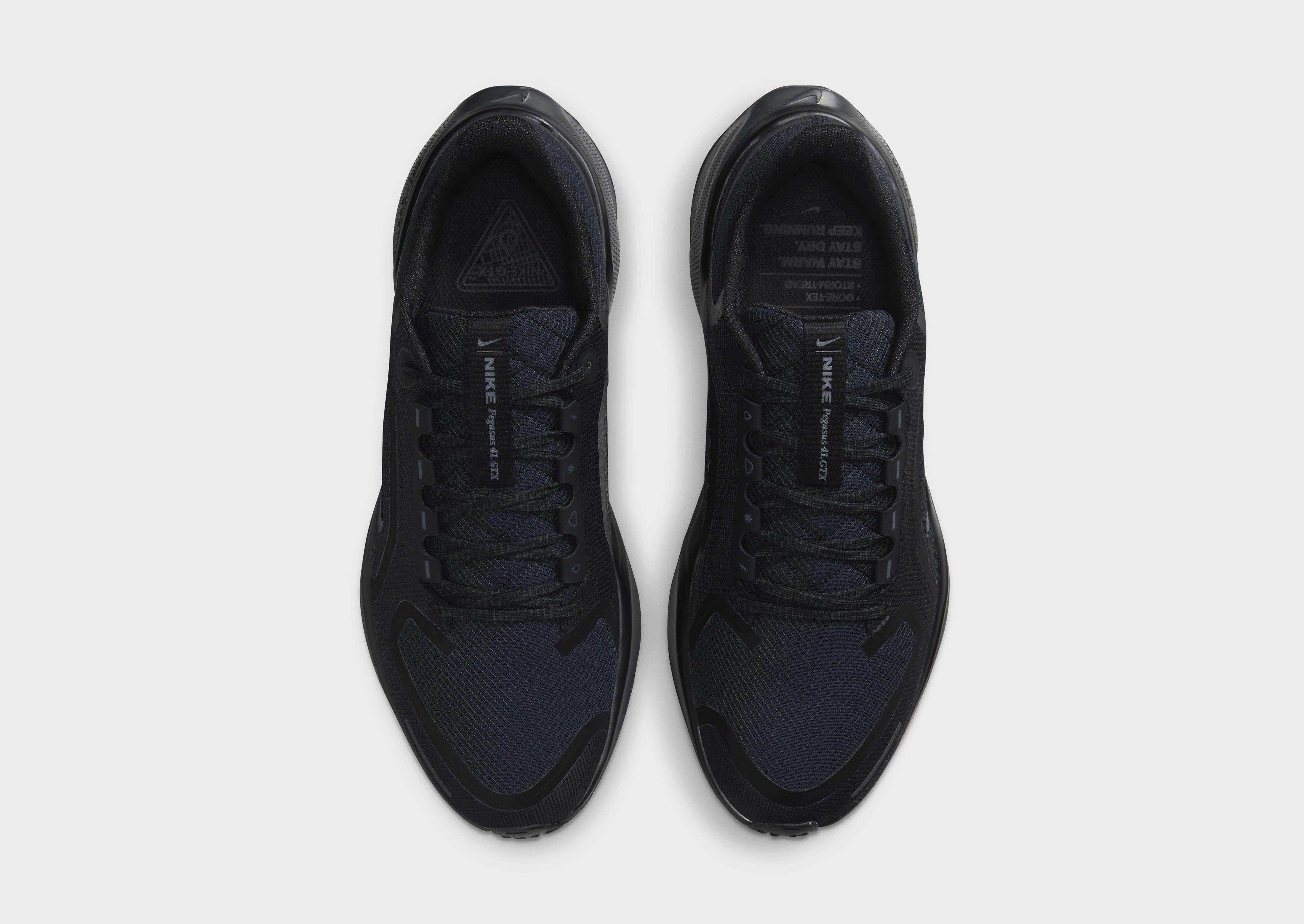 Nike WOMEN'S WATERPROOF ROAD