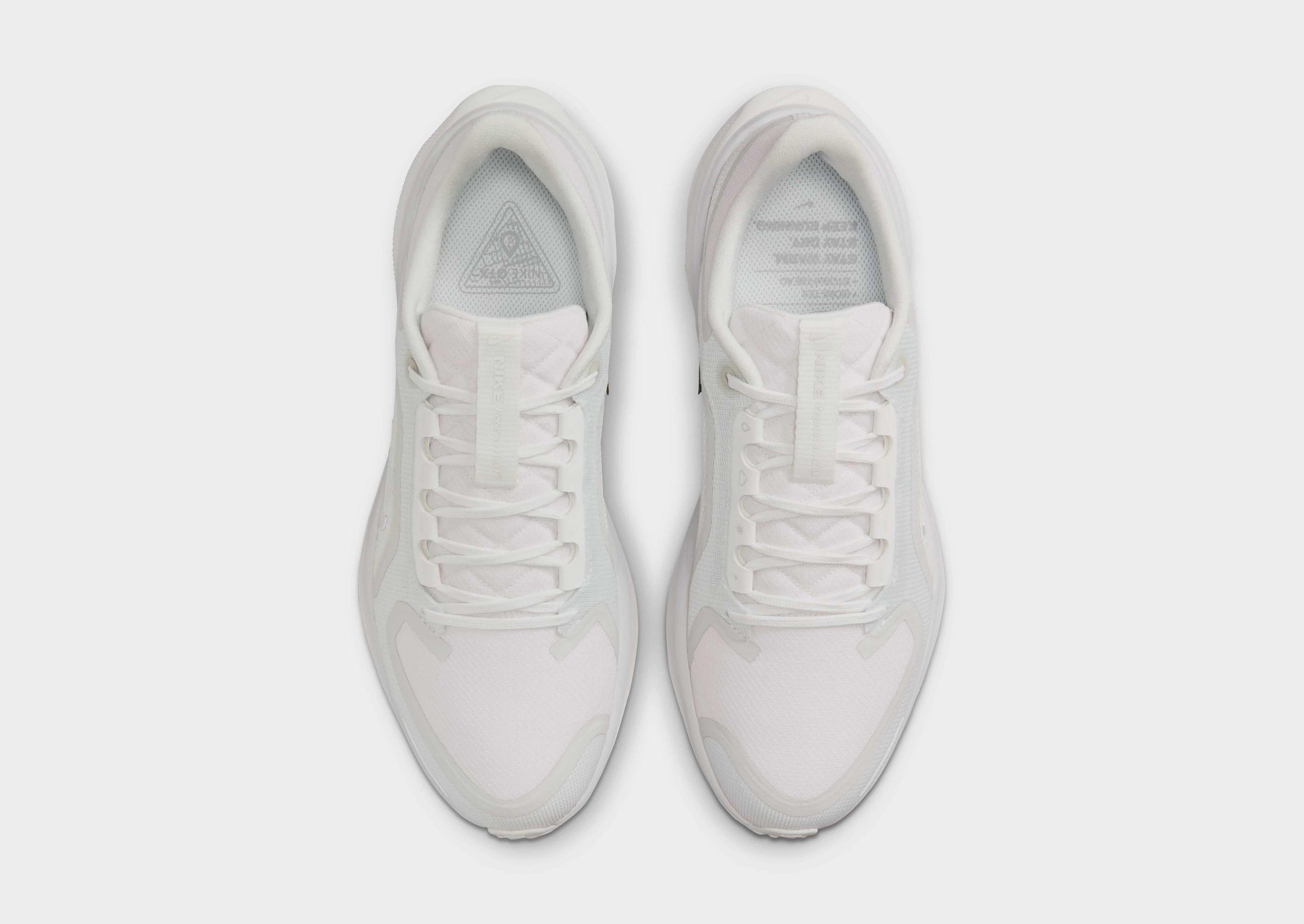 Nike WOMEN'S WATERPROOF ROAD