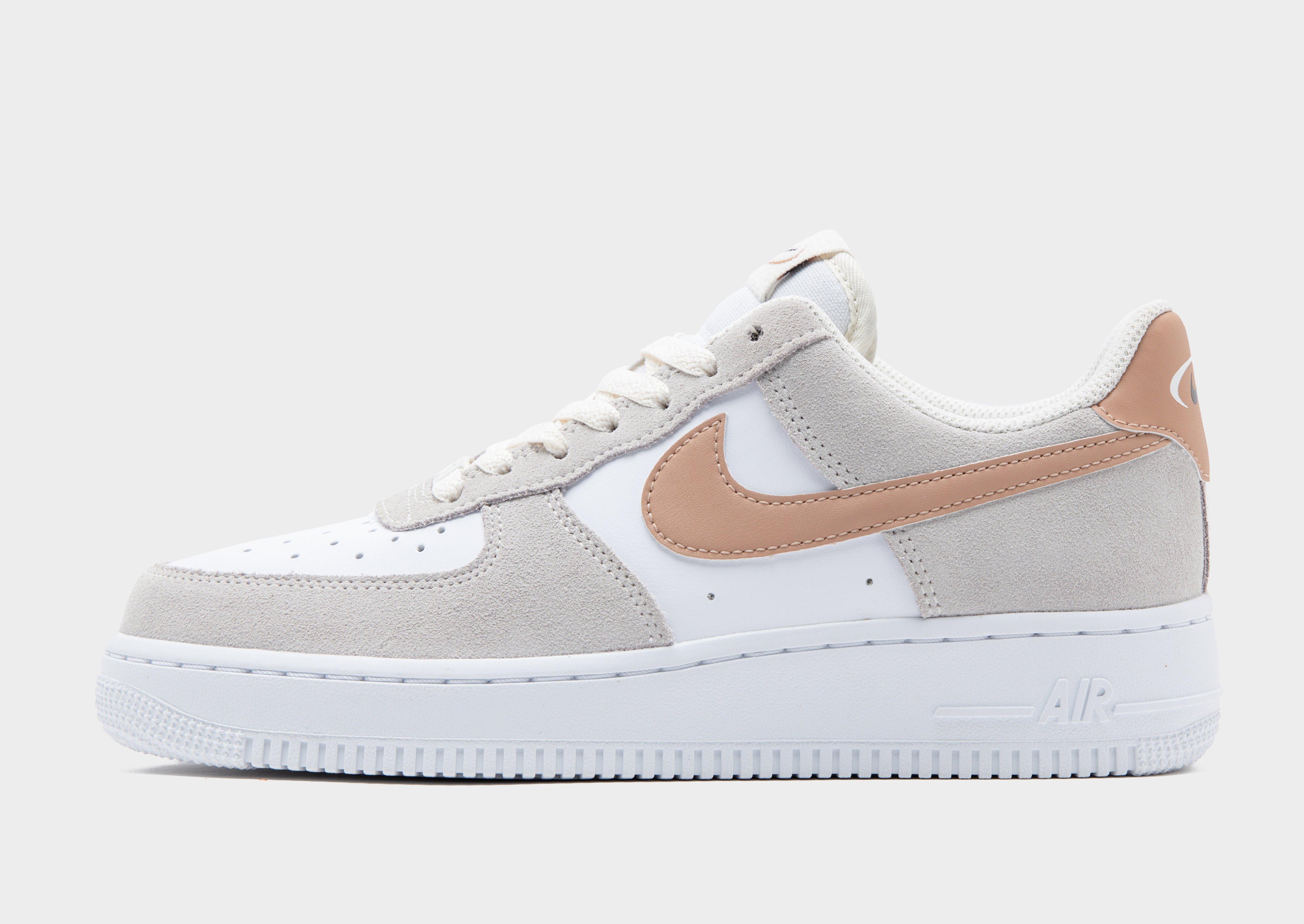 White womens air deals force 1 low