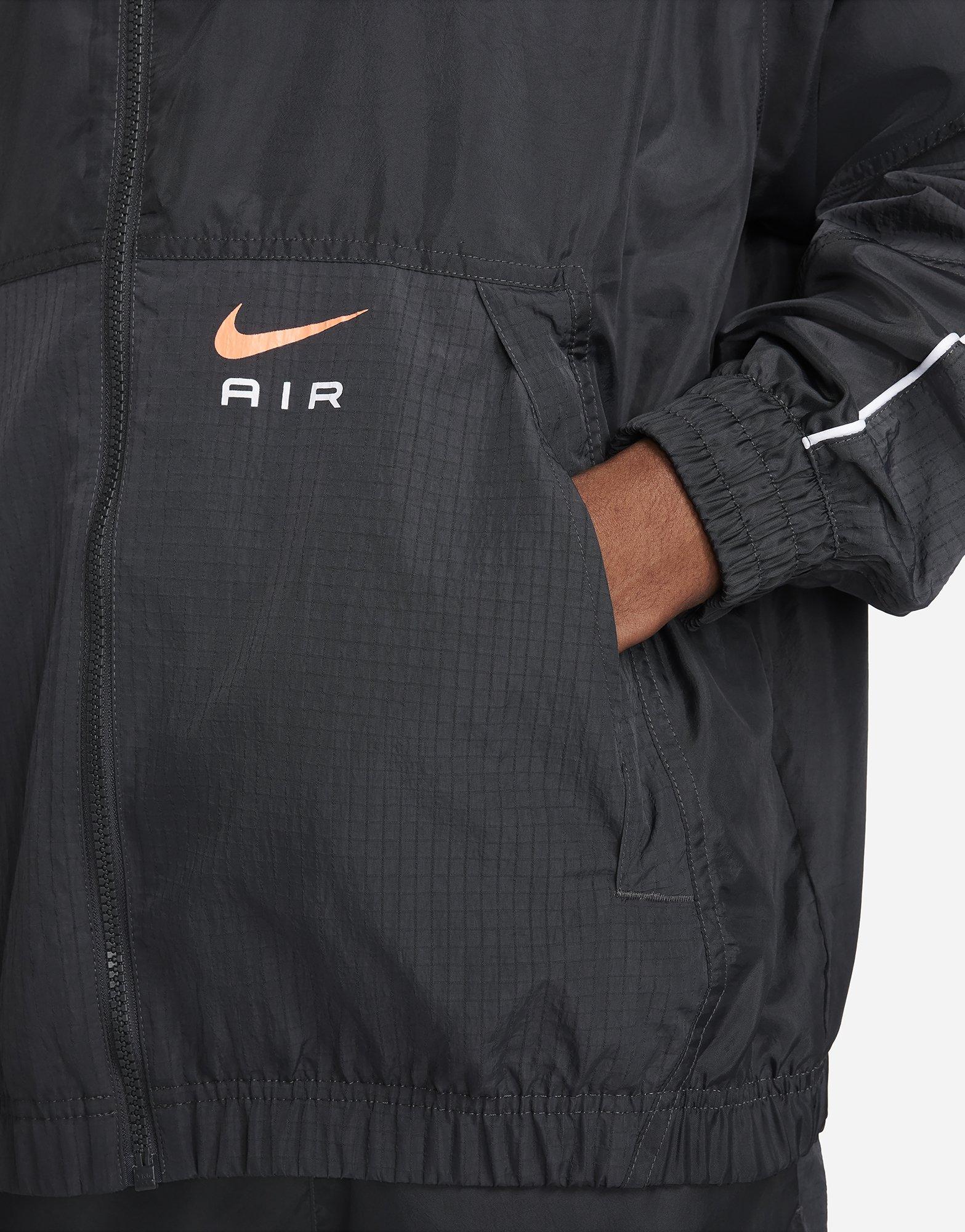 Nike MR TT
