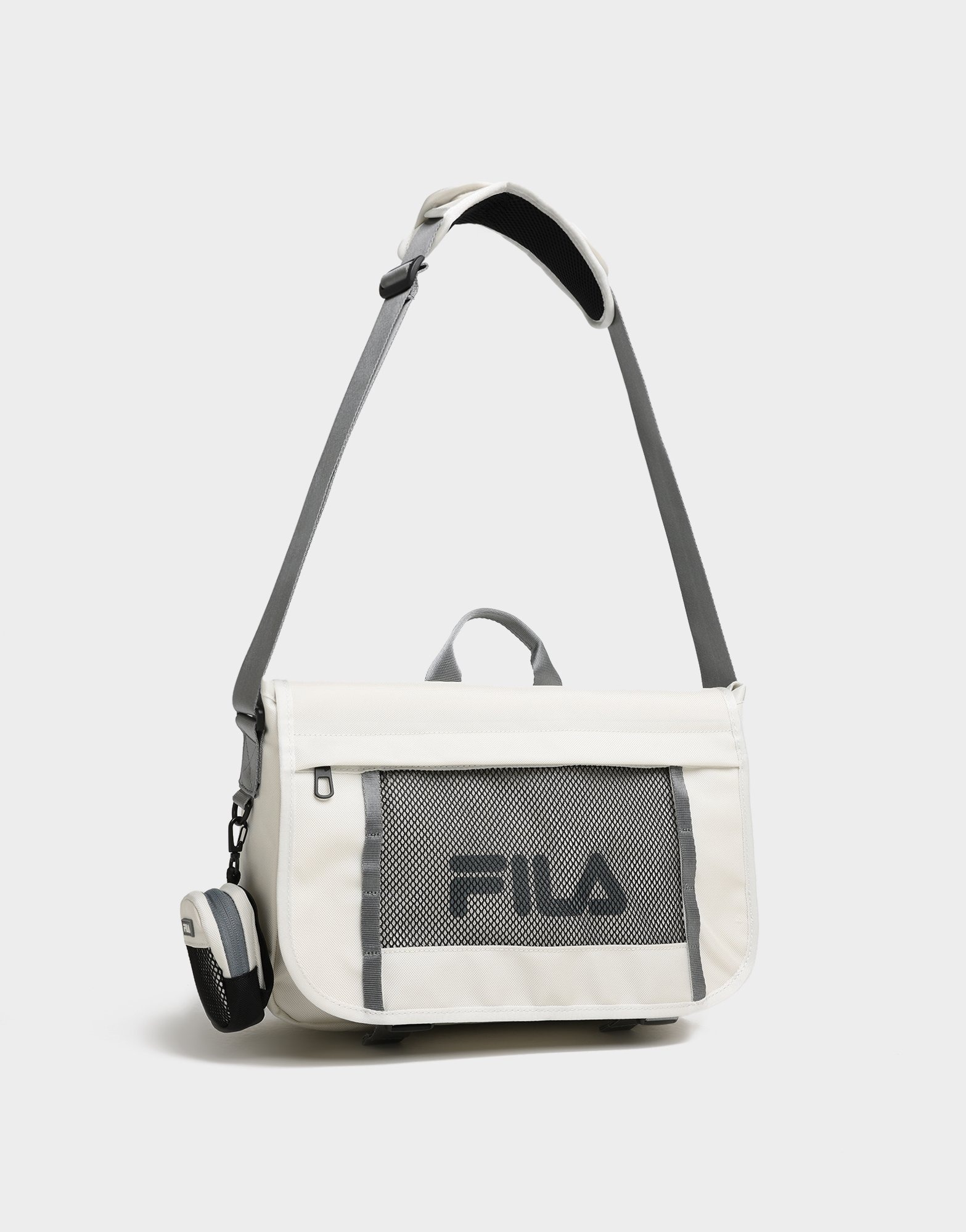 【FILA】 New small messenger bag /追跡付 White Fila New Small Messenger Bag | JD Sports Malaysia