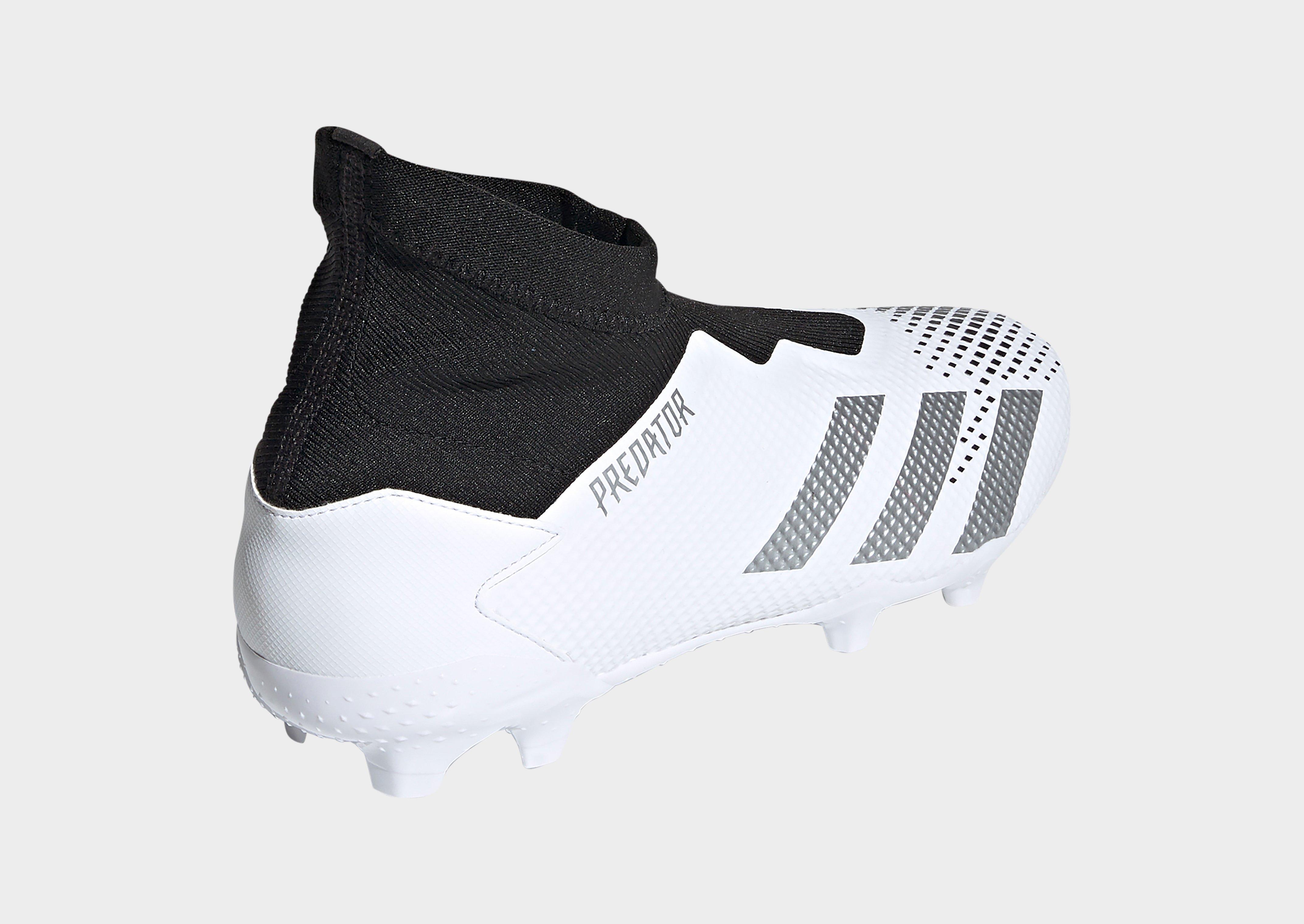 predator football boots laceless