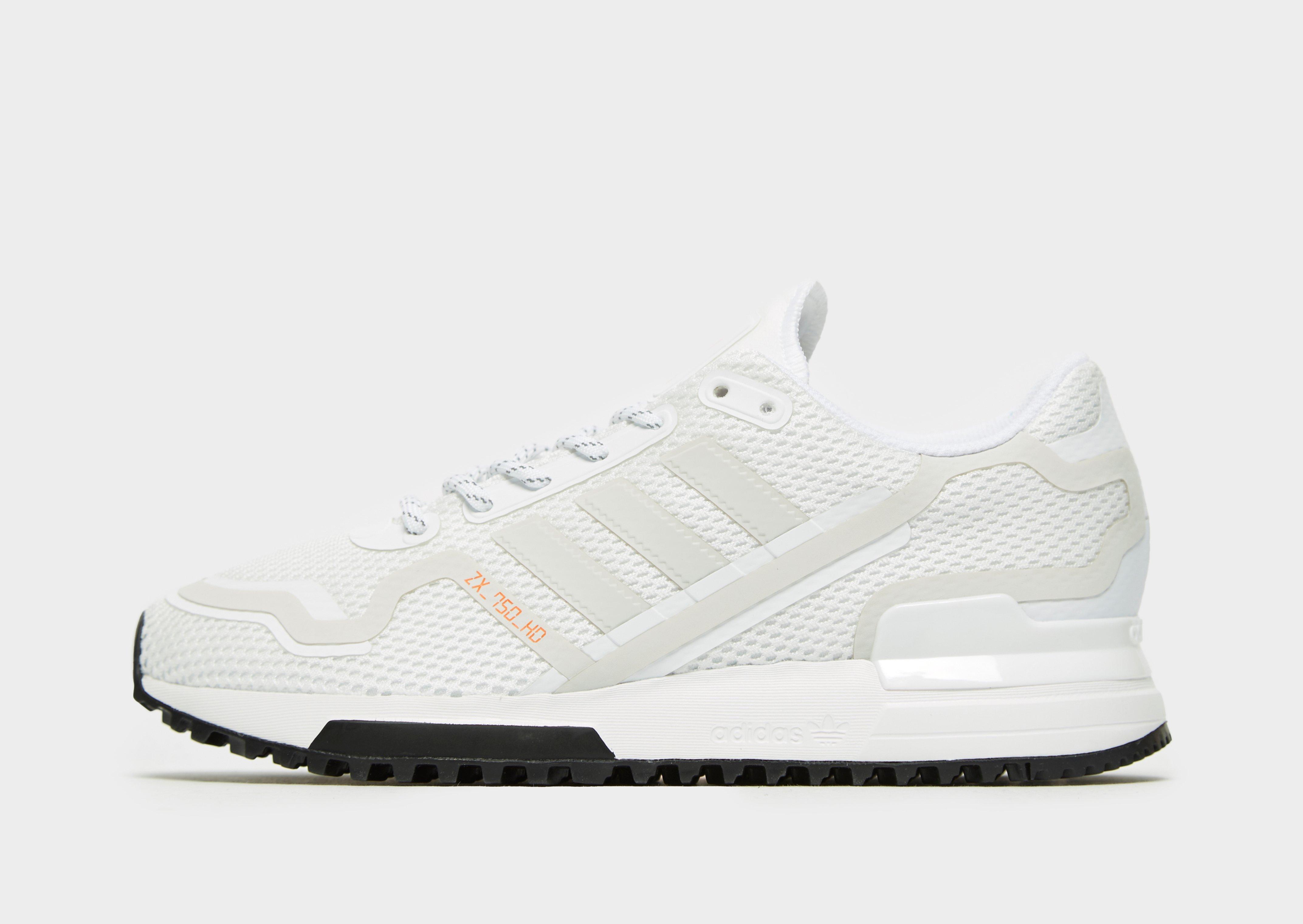 white adidas trainers junior