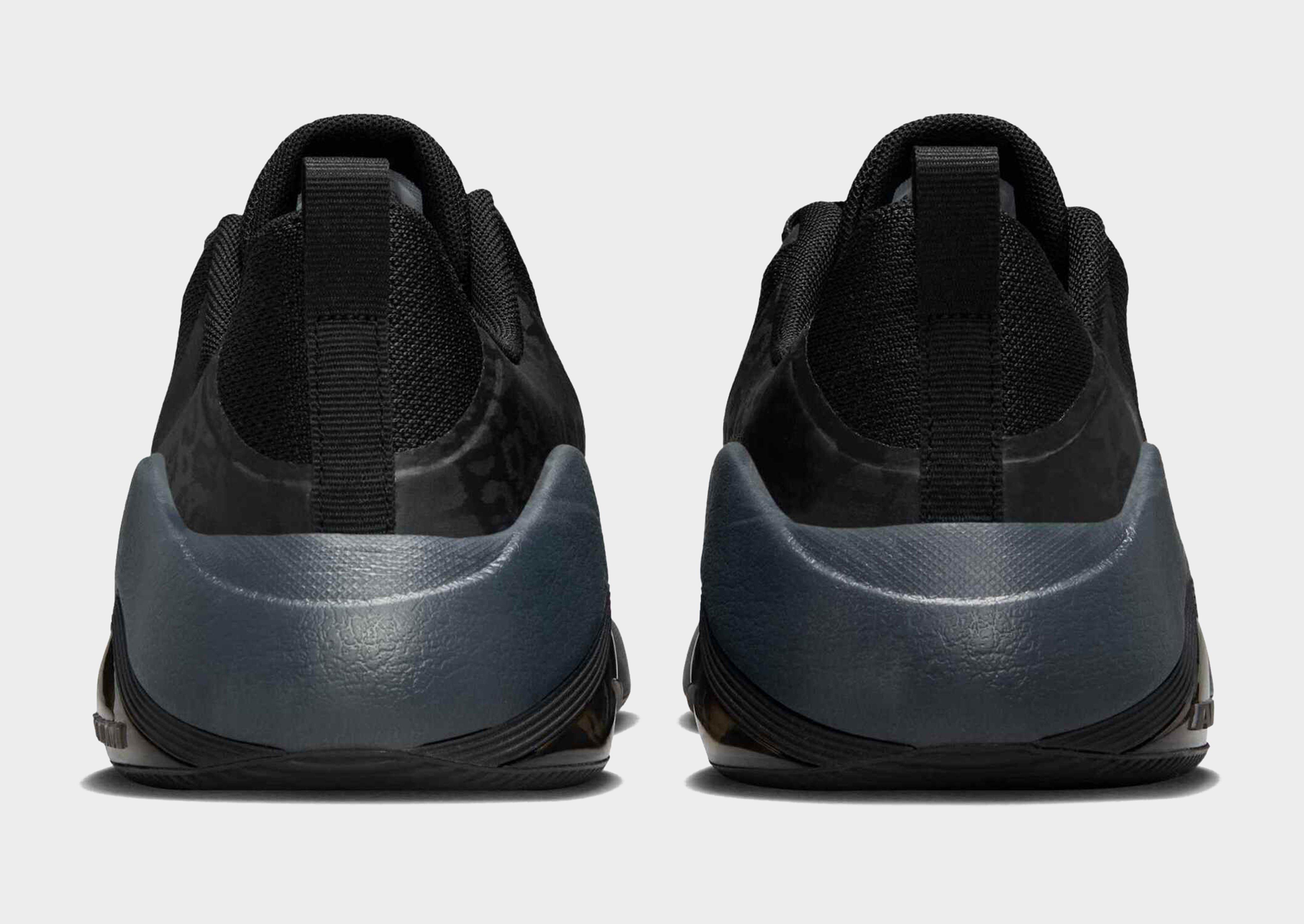 Nike WOMEN'S WORKOUT SHOES