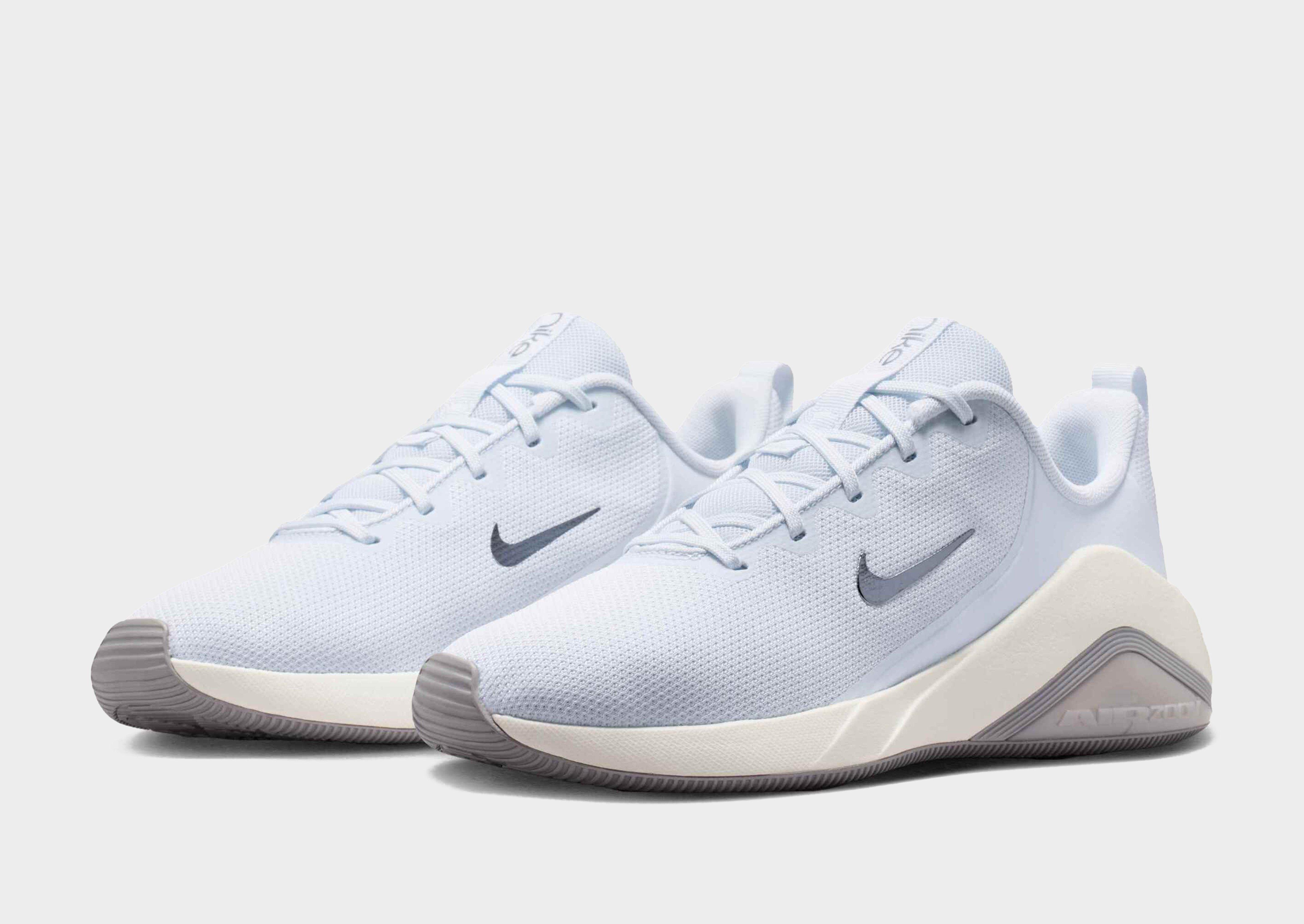 Nike WOMEN'S WORKOUT SHOES