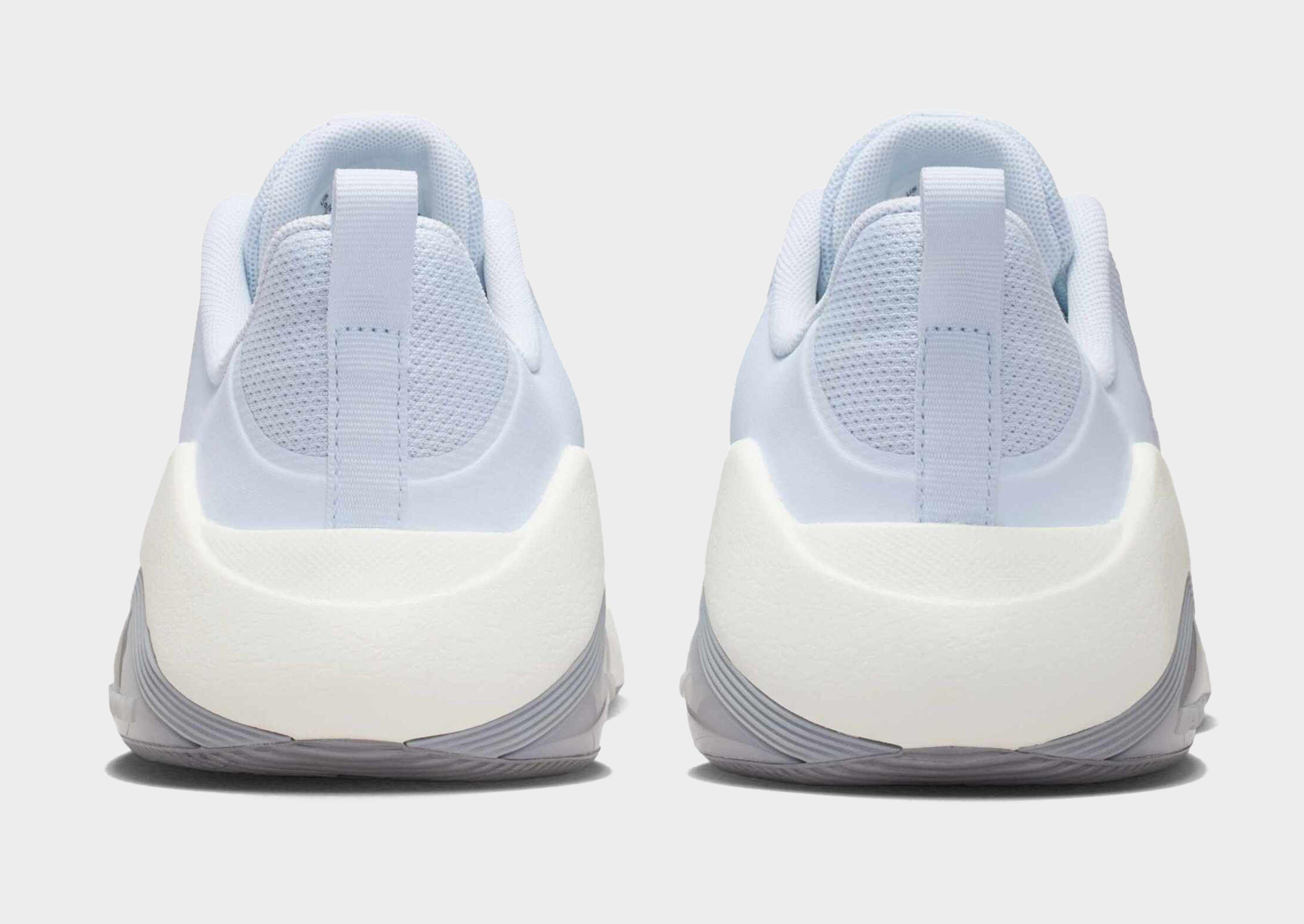 Nike WOMEN'S WORKOUT SHOES
