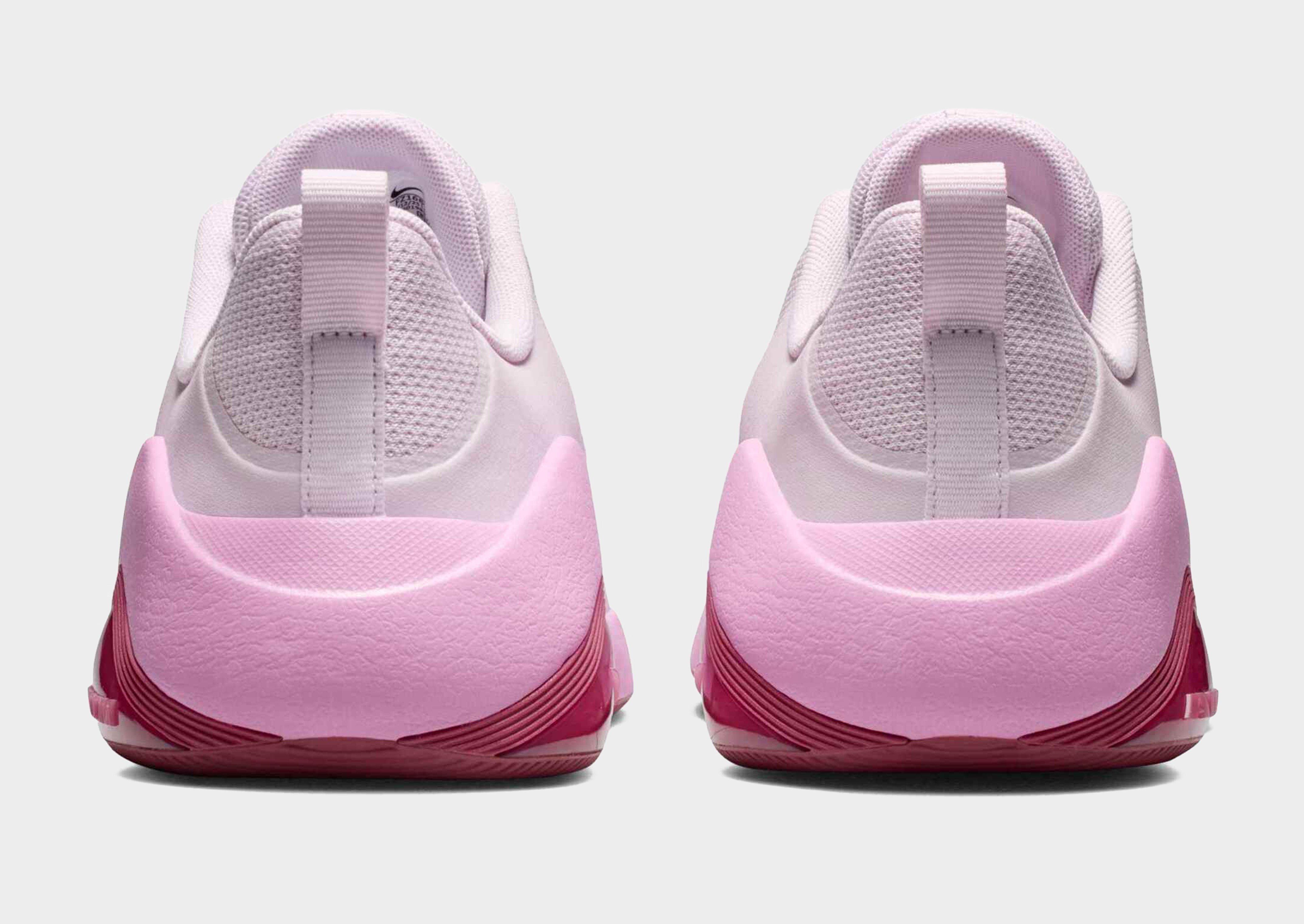 Nike WOMEN'S WORKOUT SHOES