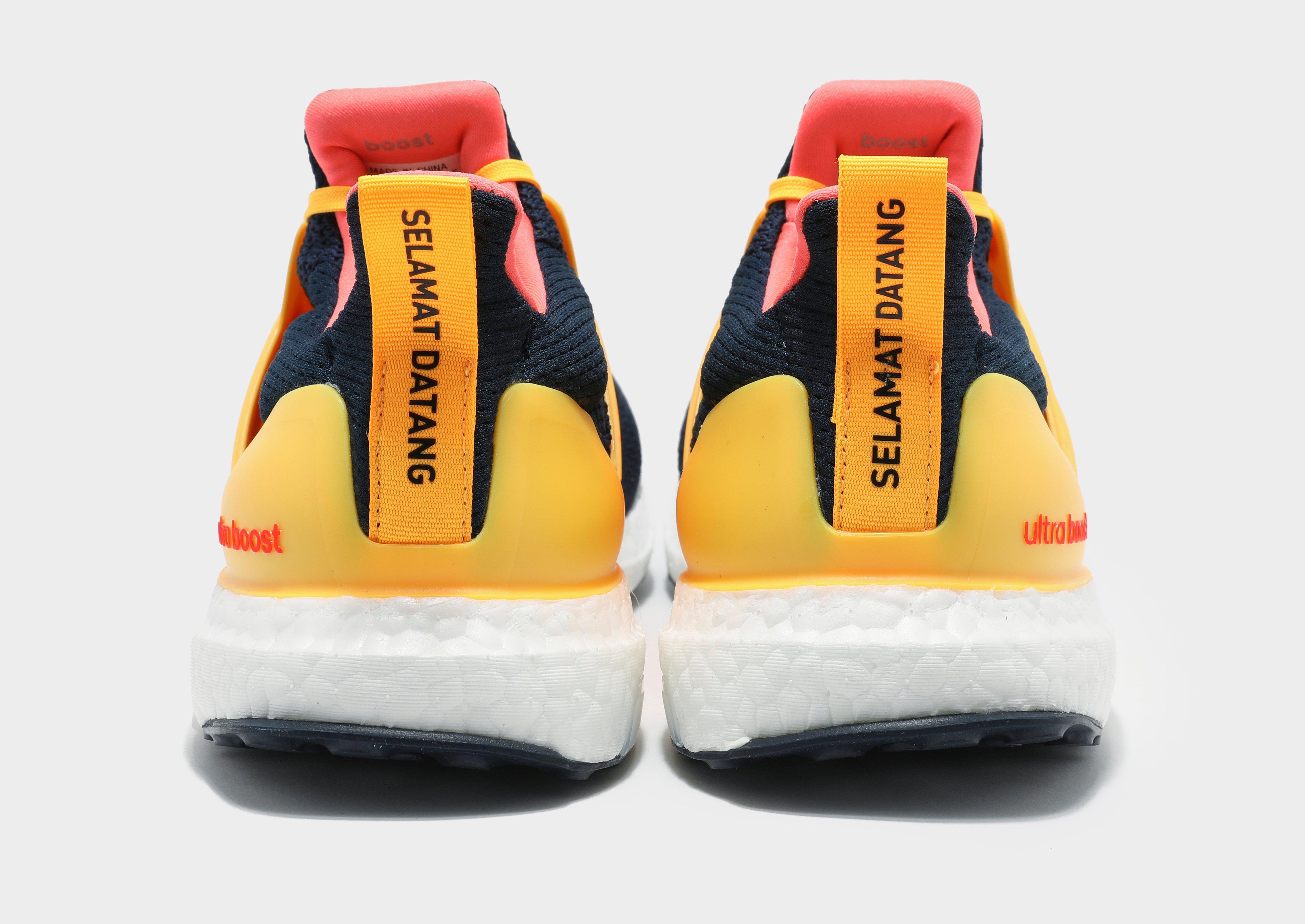 ultraboost dna city pack